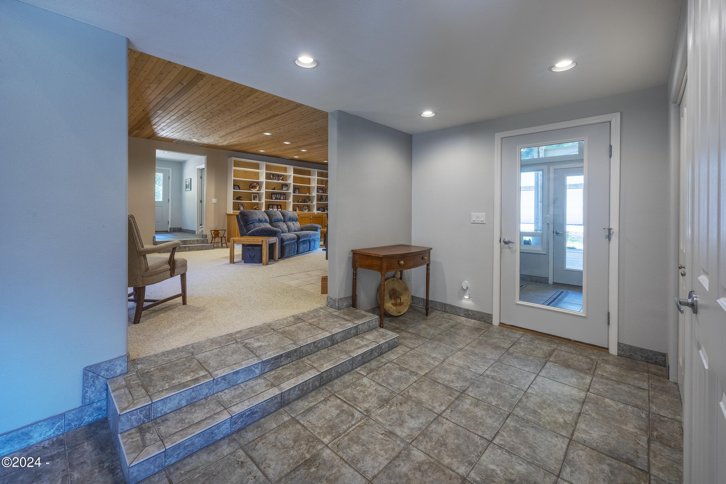 1756 NE Yaquina Heights Drive