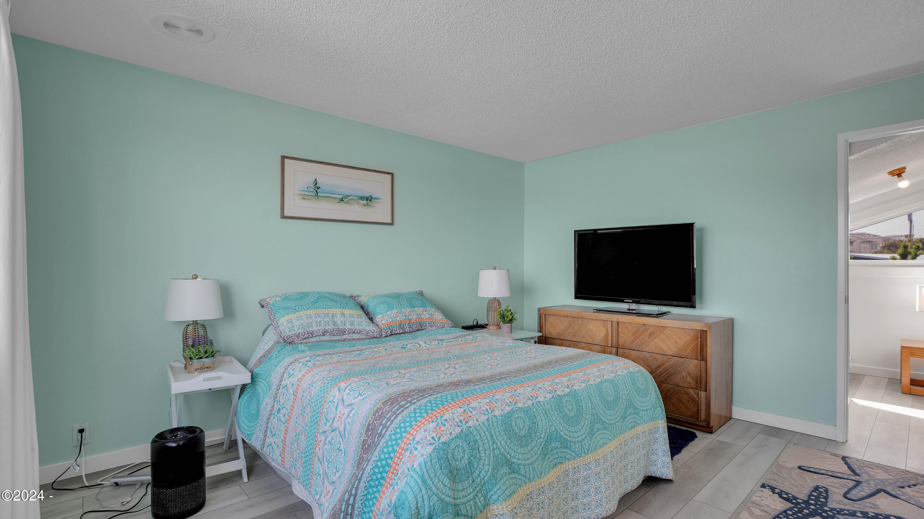 5725 NW Jetty Avenue