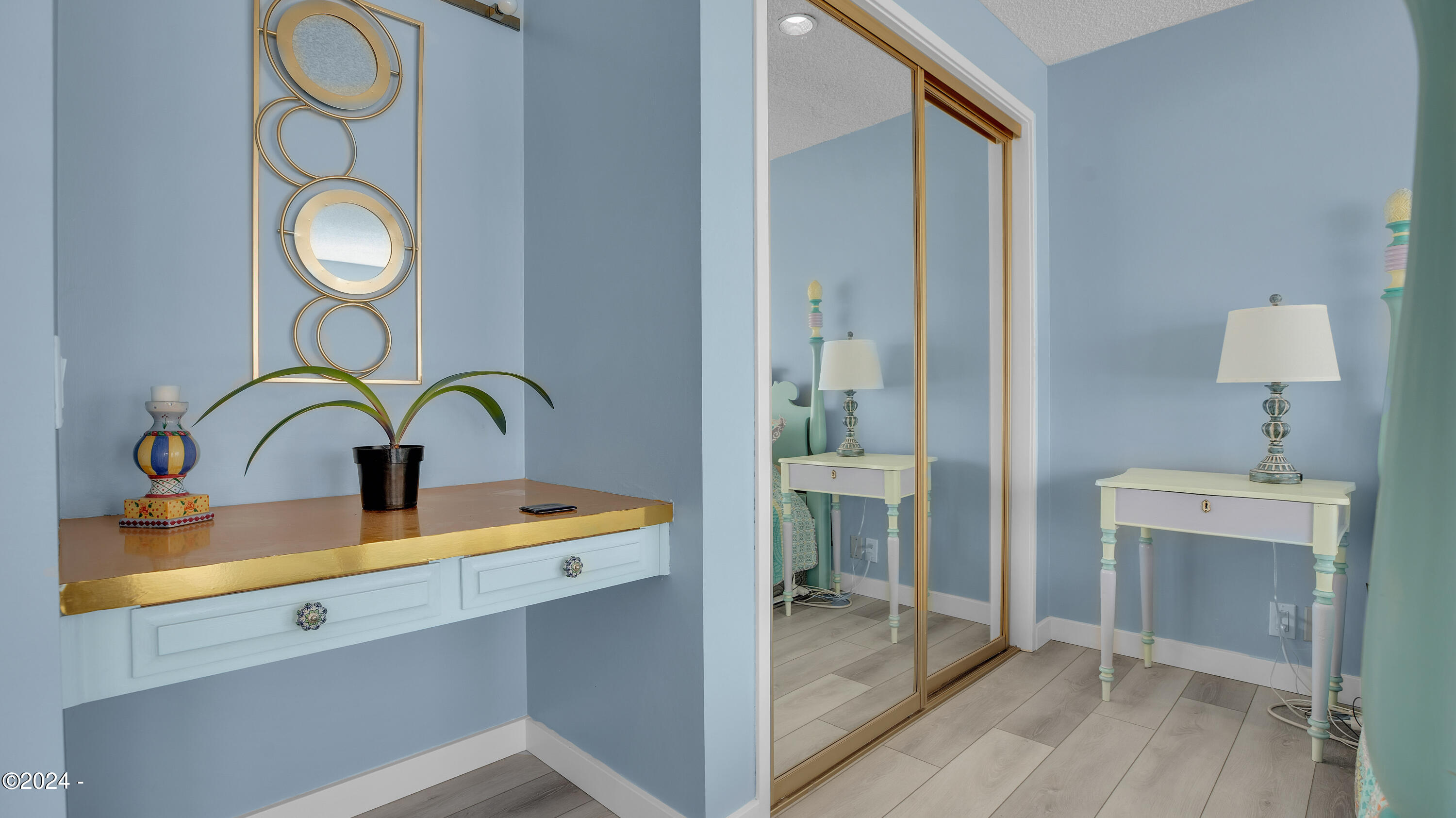 5725 NW Jetty Avenue