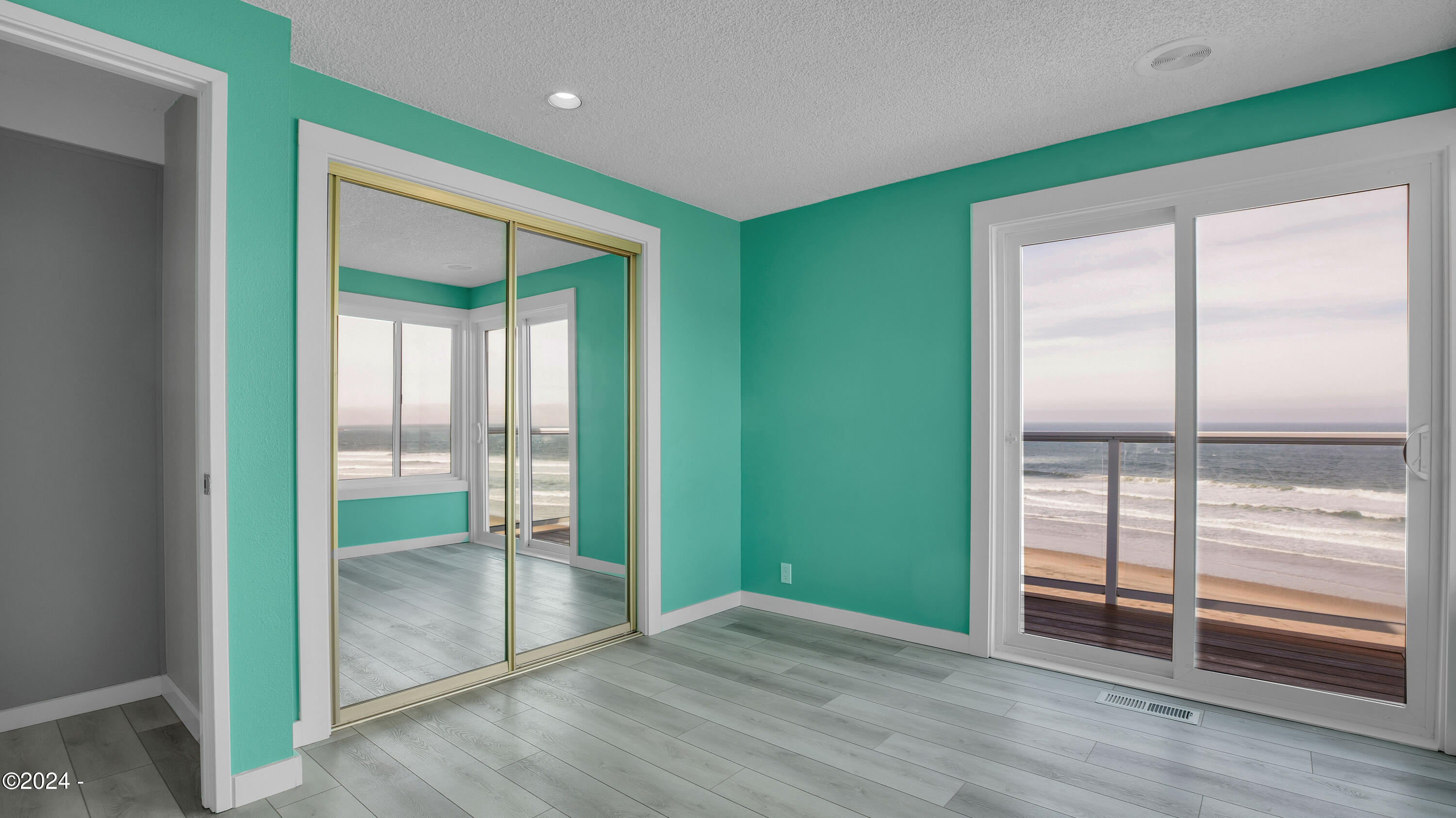 5725 NW Jetty Avenue