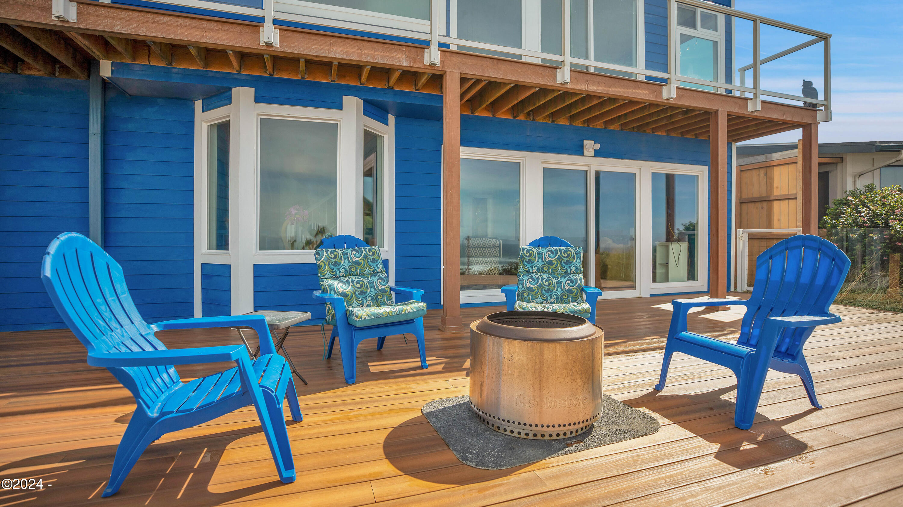 5725 NW Jetty Avenue