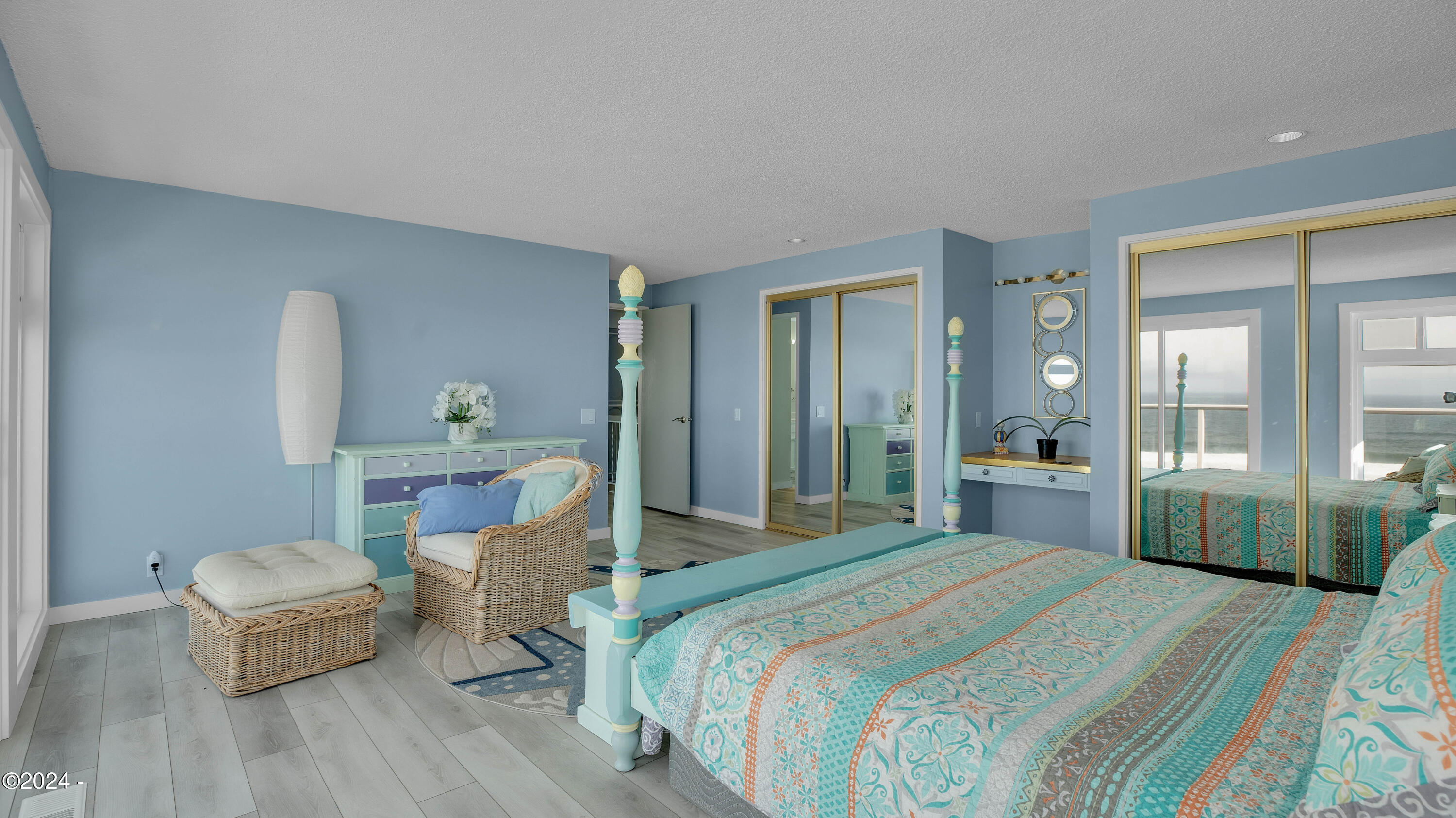 5725 NW Jetty Avenue