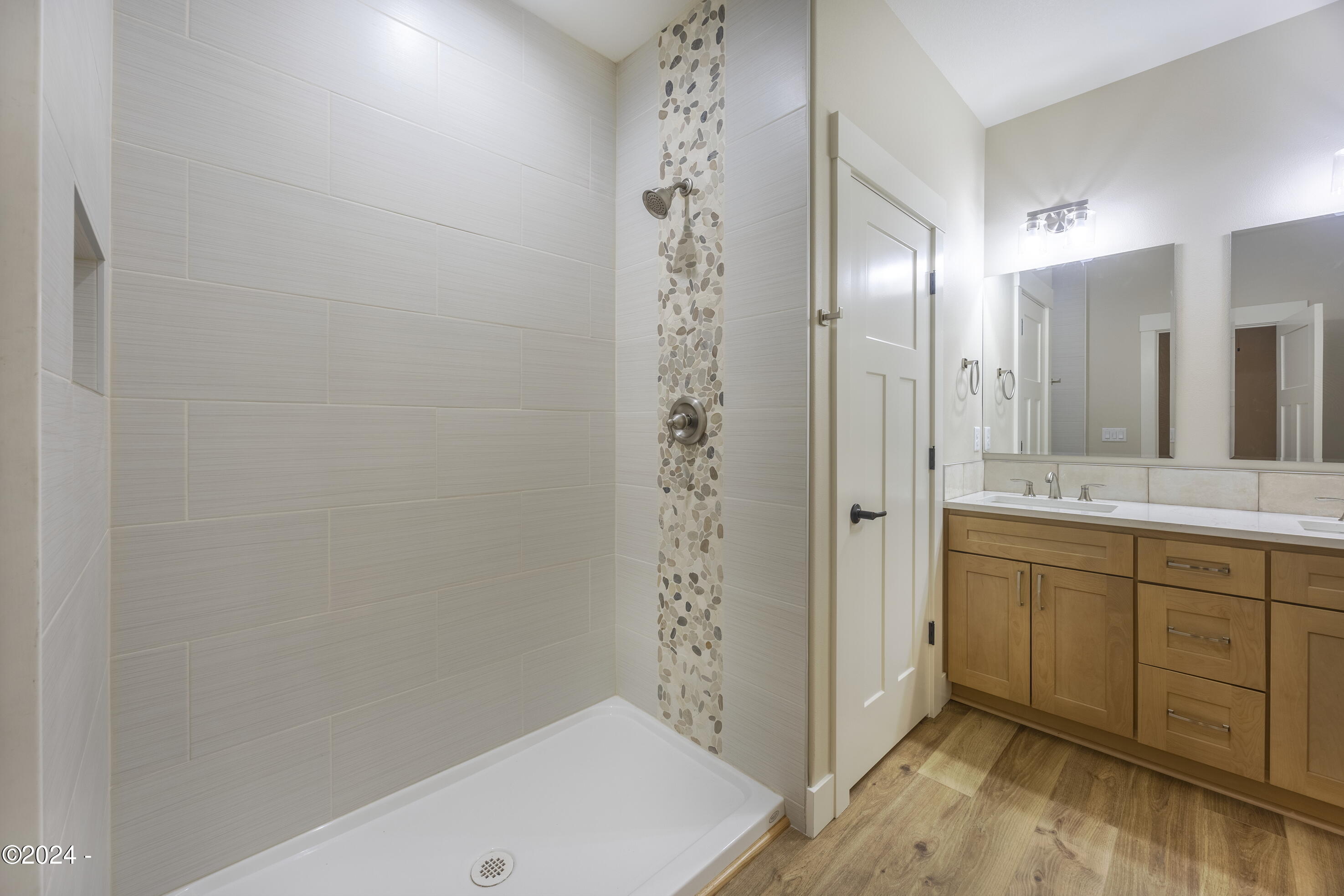 3333 Salmon River Highway