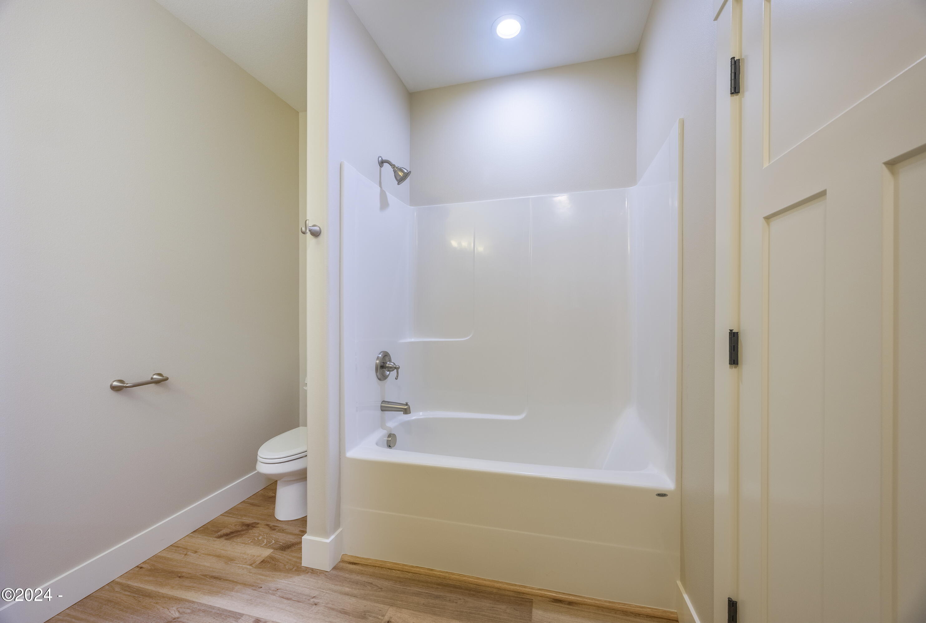 3333 Salmon River Highway