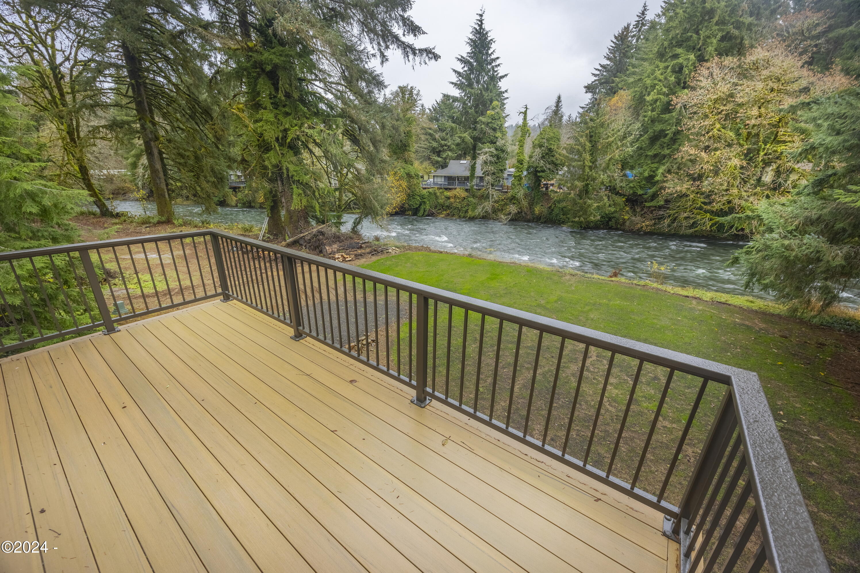 3333 Salmon River Highway