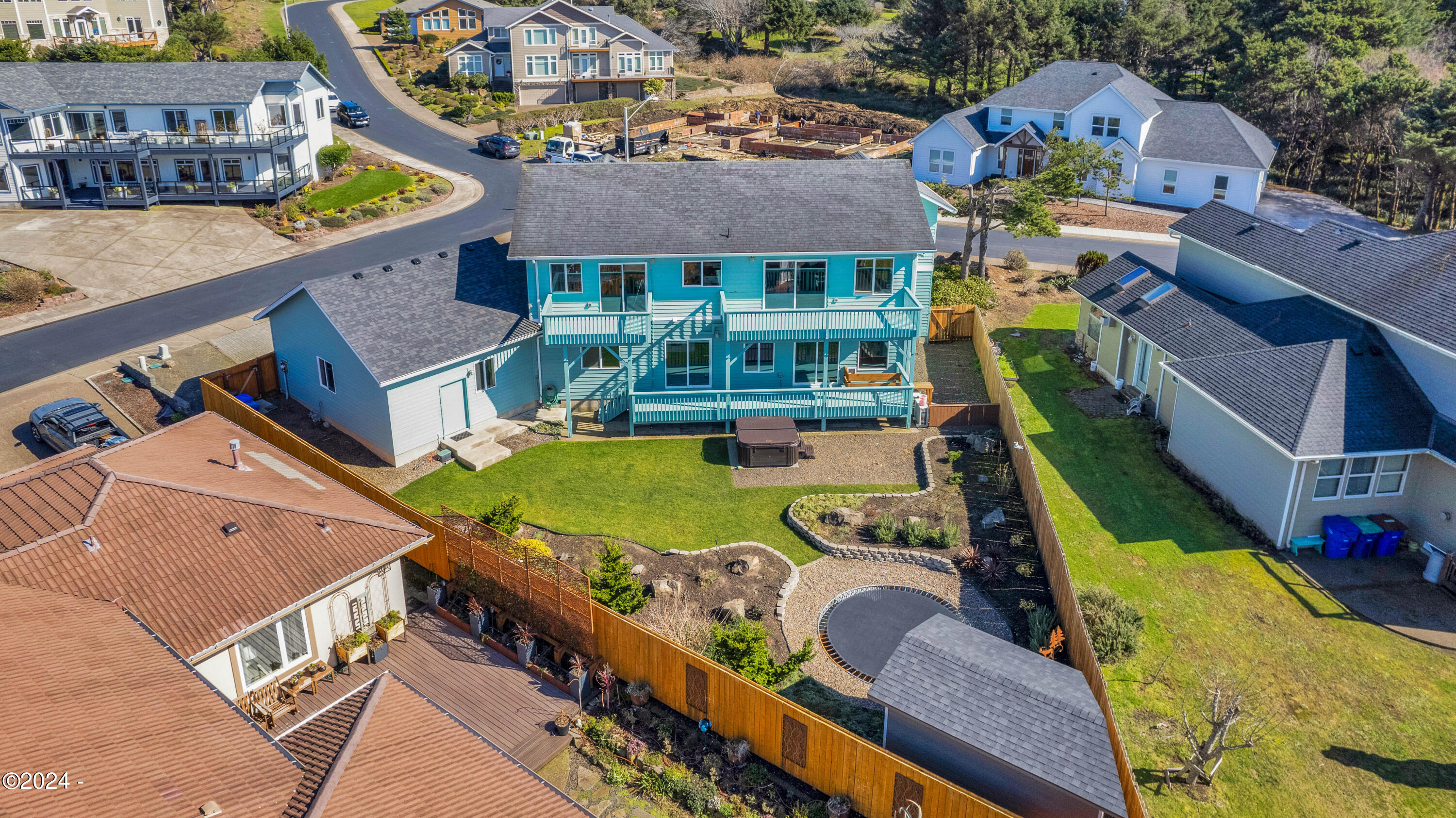 1791 NW Lincoln Loop