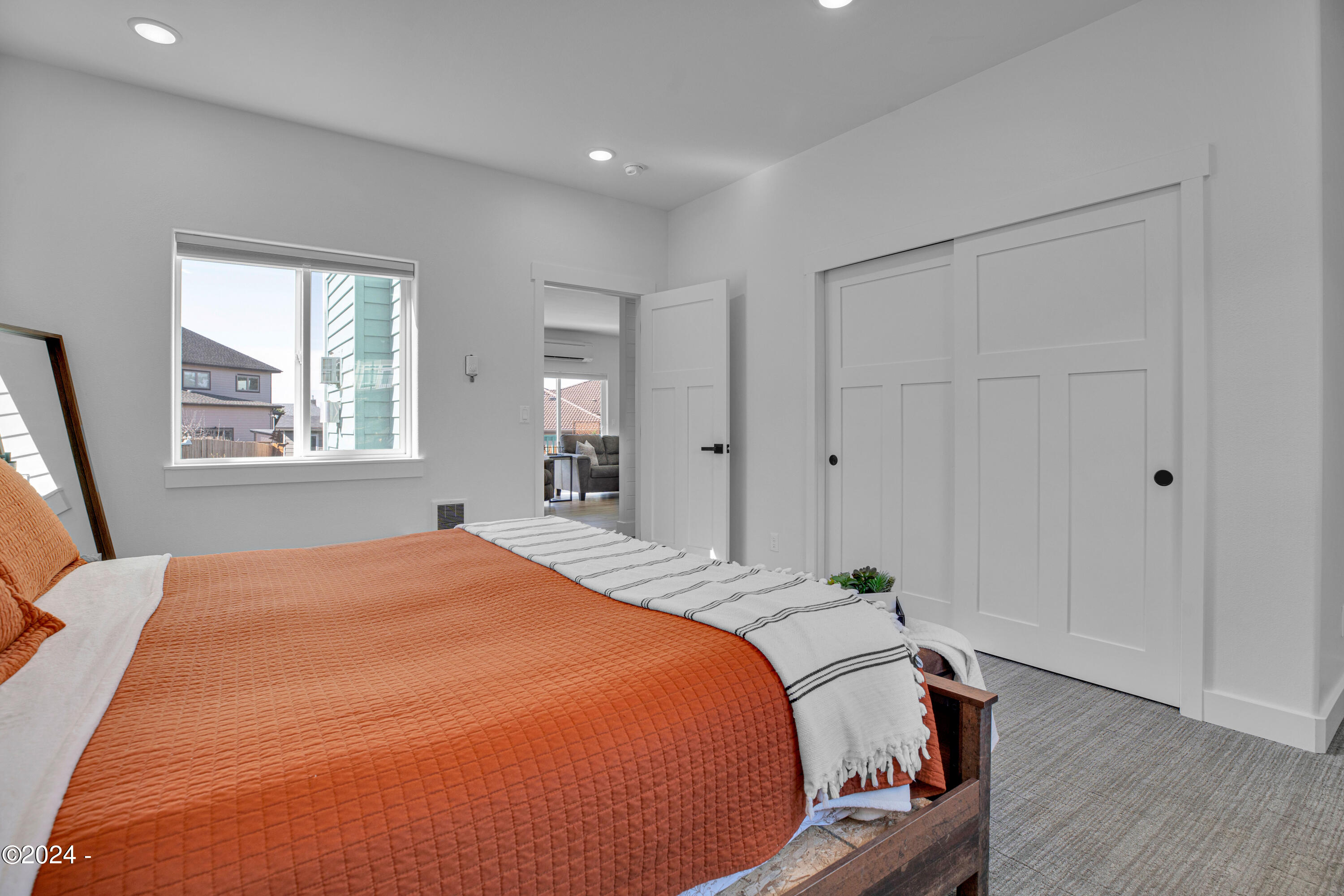 1791 NW Lincoln Loop