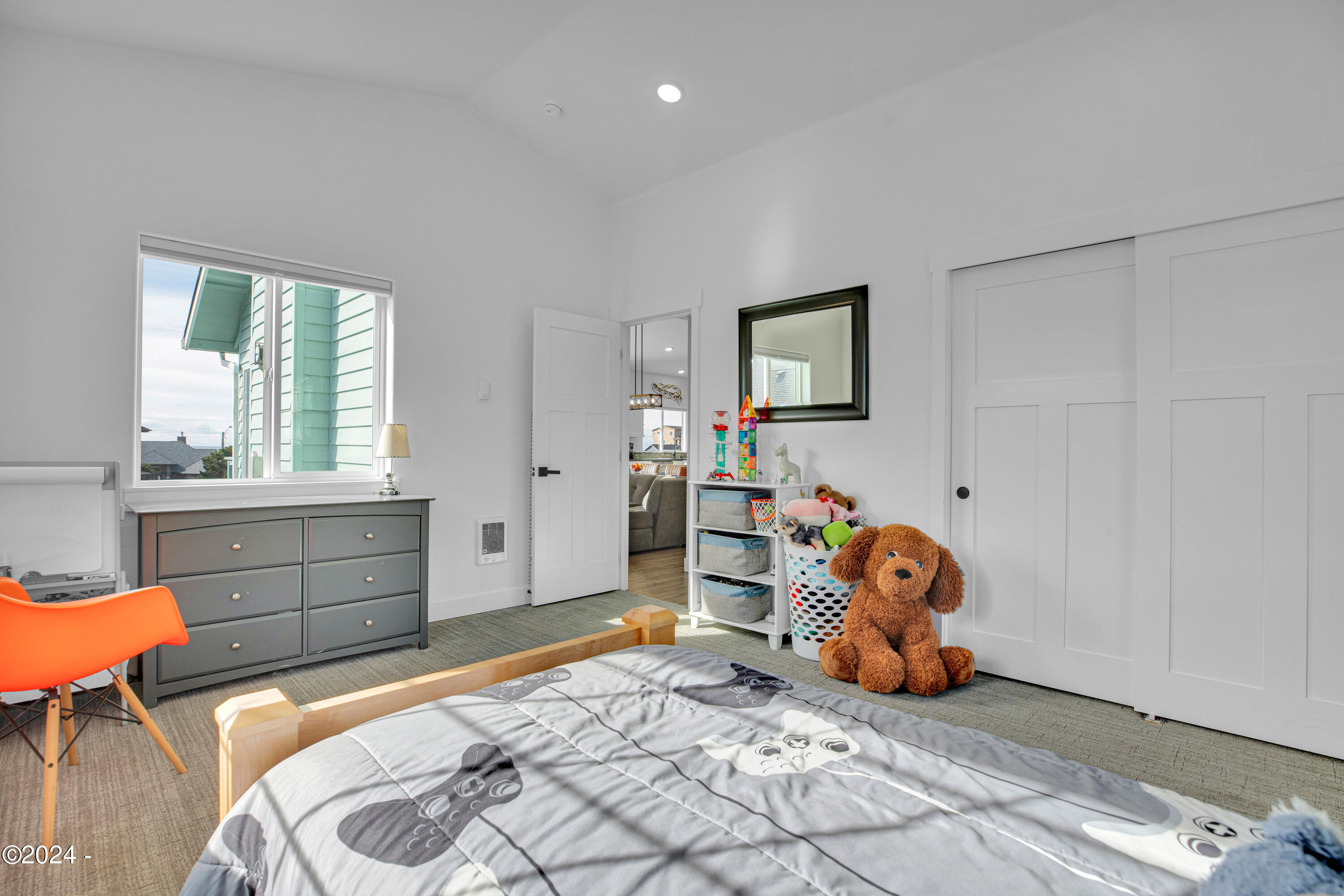 1791 NW Lincoln Loop