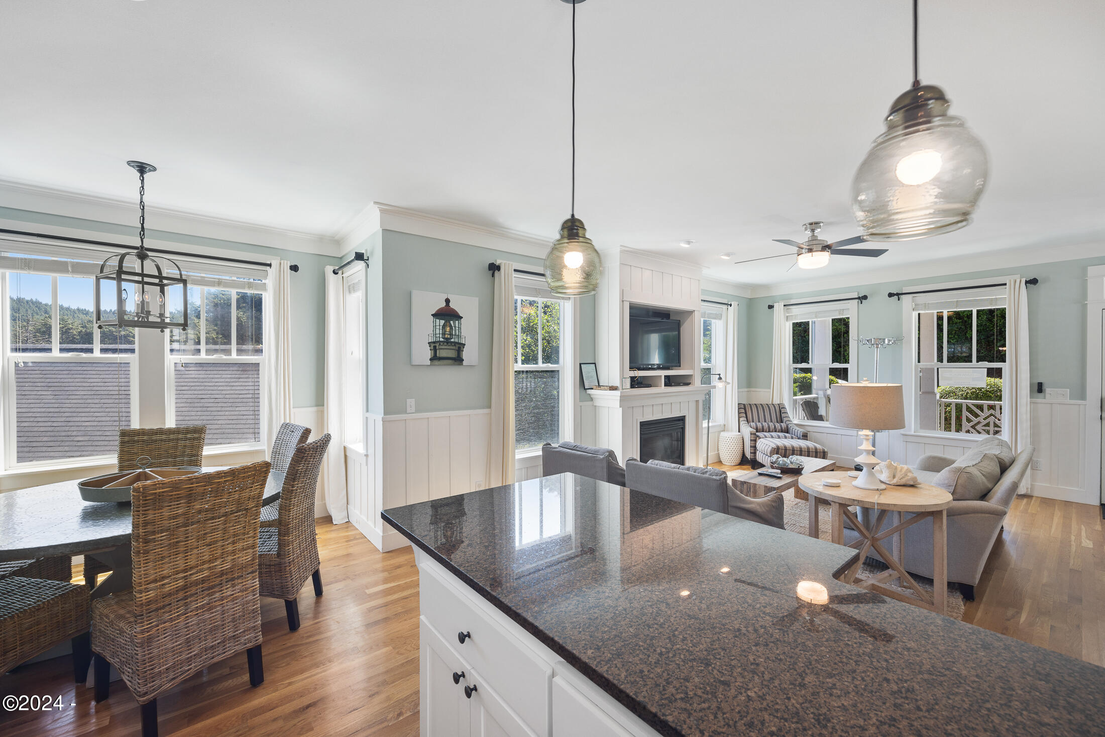 2790 SW Anchor Avenue