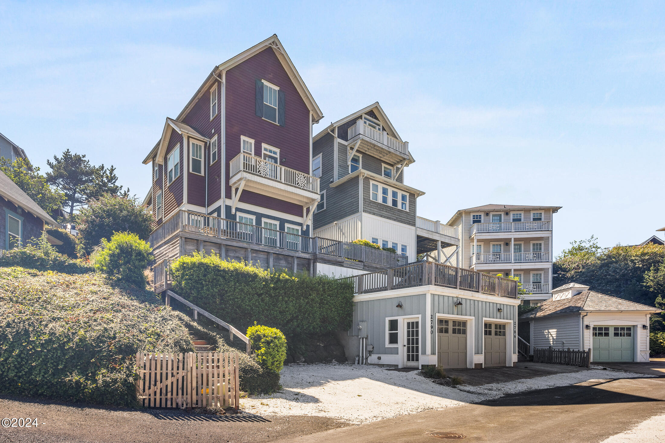 2790 SW Anchor Avenue