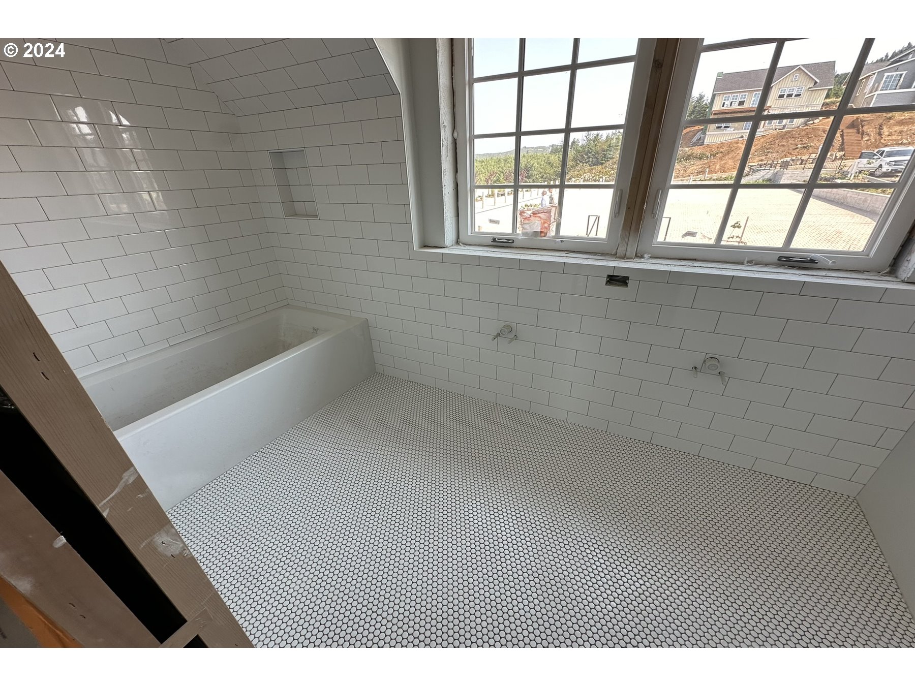 1157 NE SEASCAPE AVE