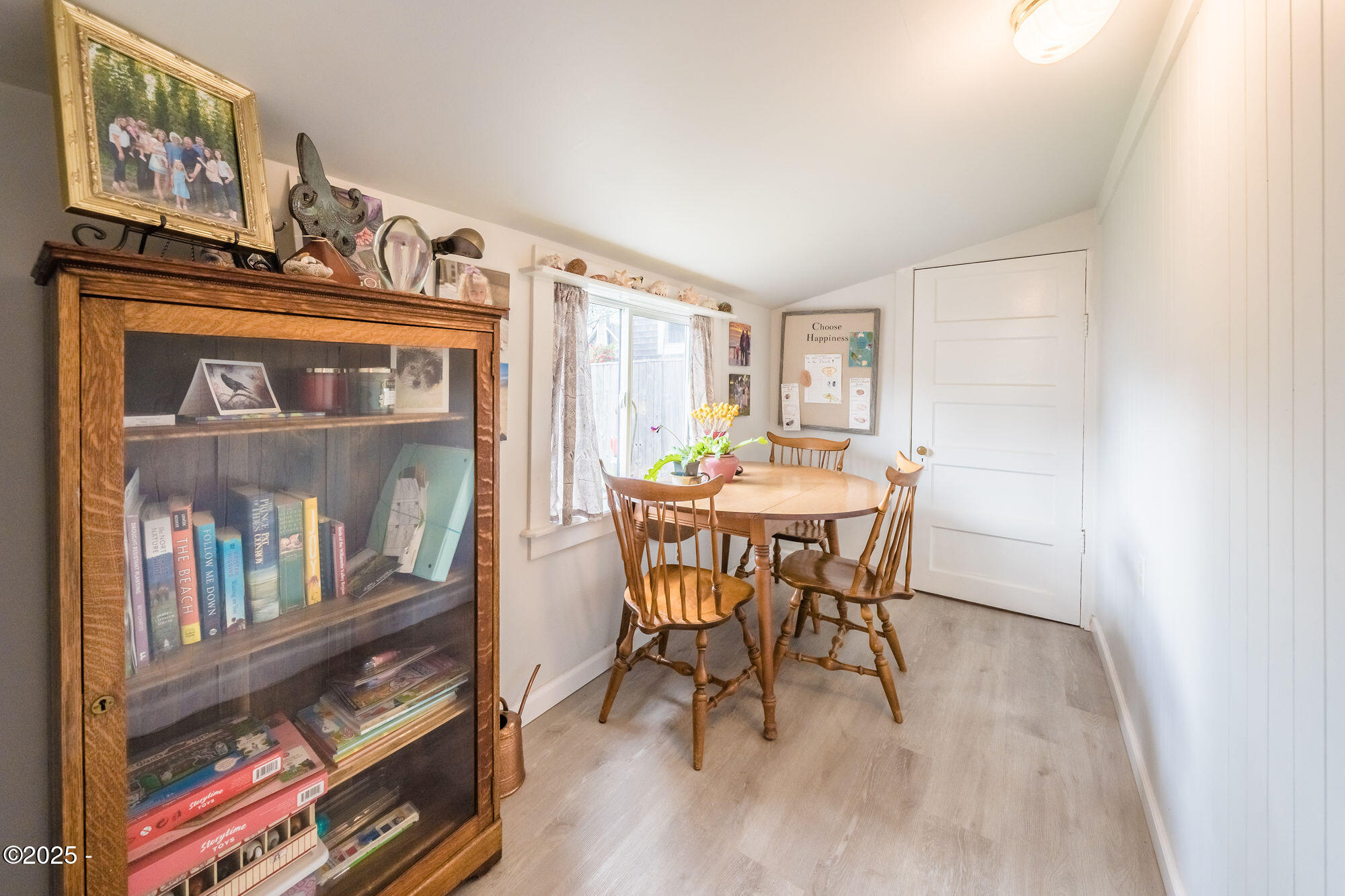 2729 SW Coast Avenue