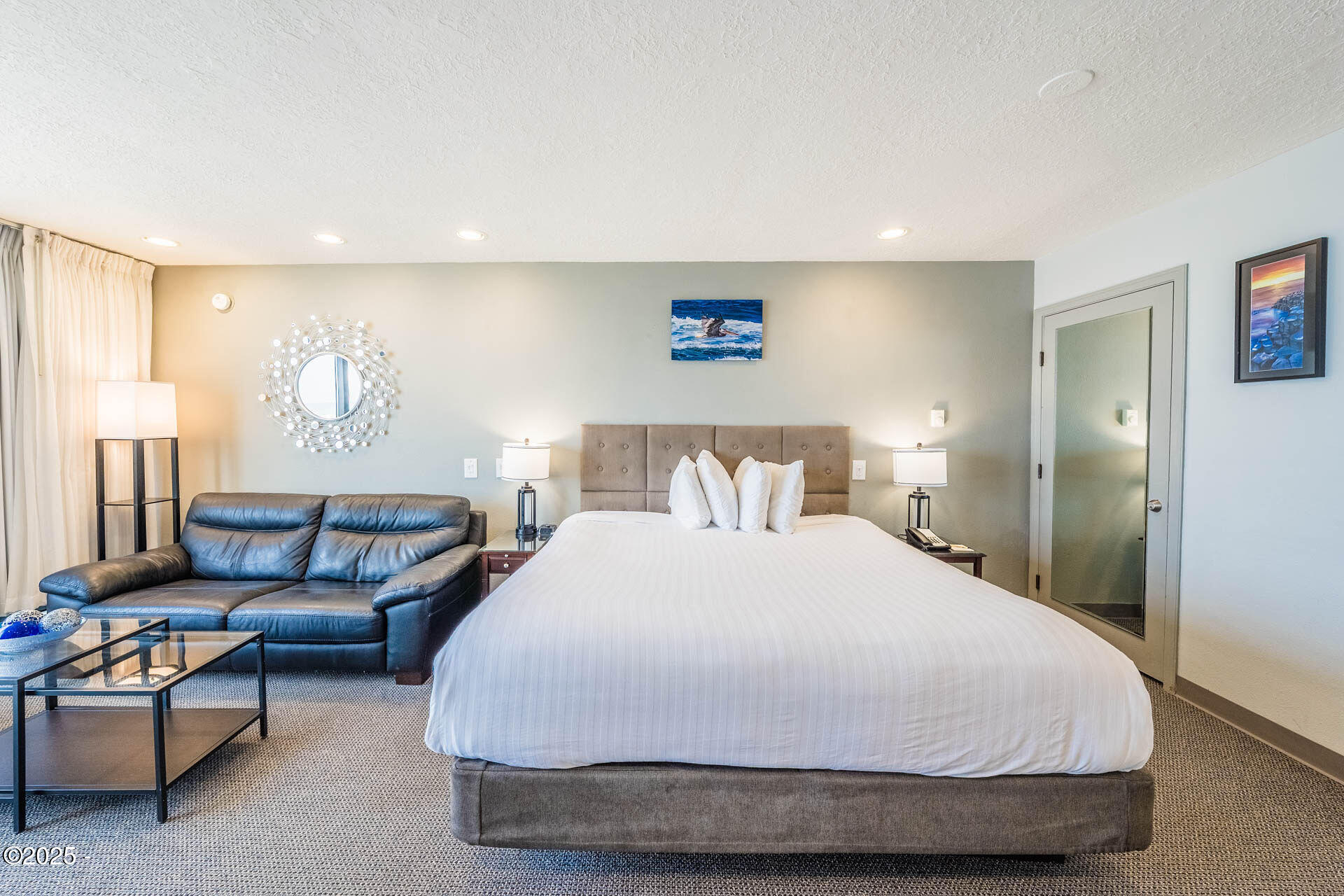 4009 SW Highway 101, 140