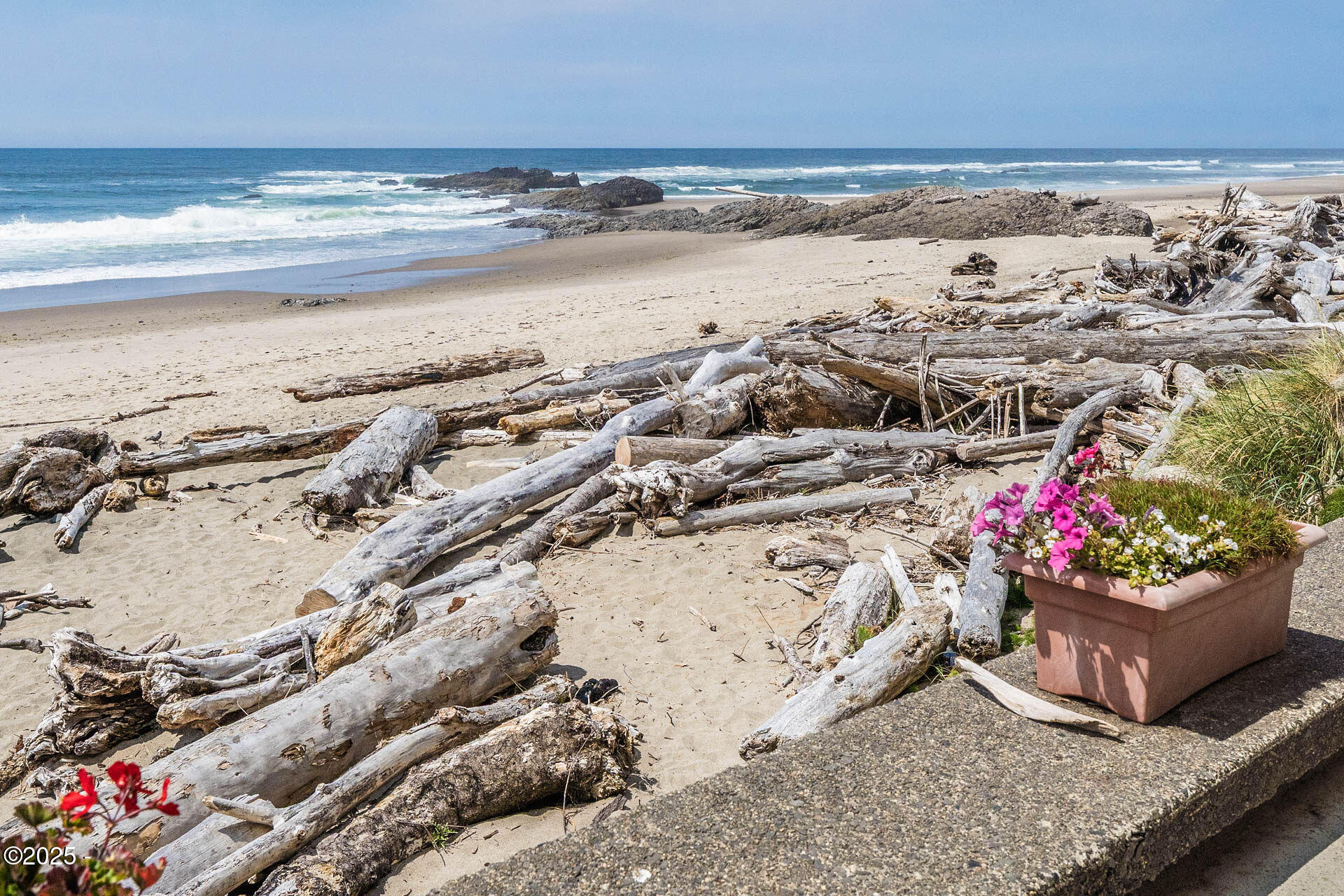 4009 SW Highway 101, 140