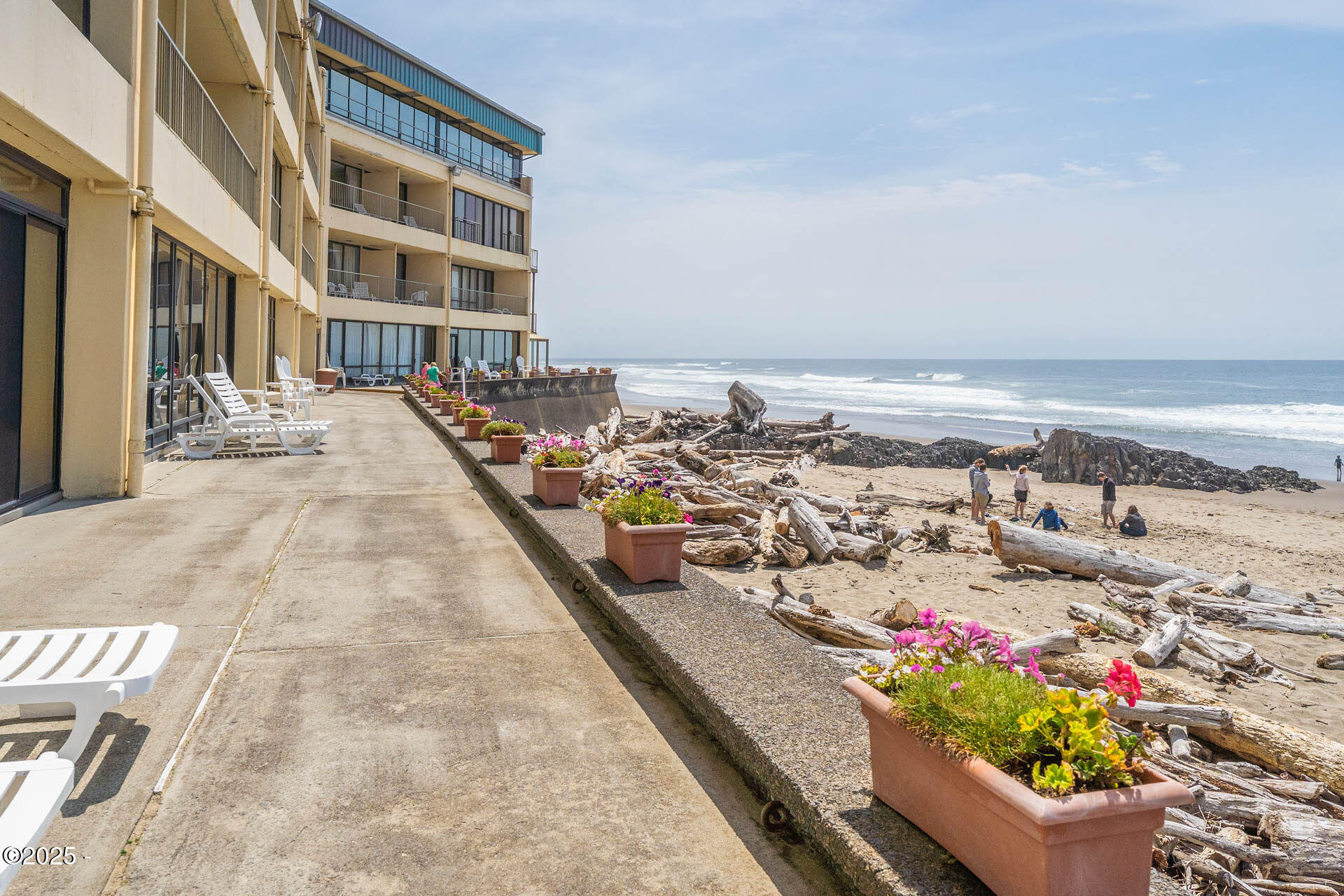 4009 SW Highway 101, 140