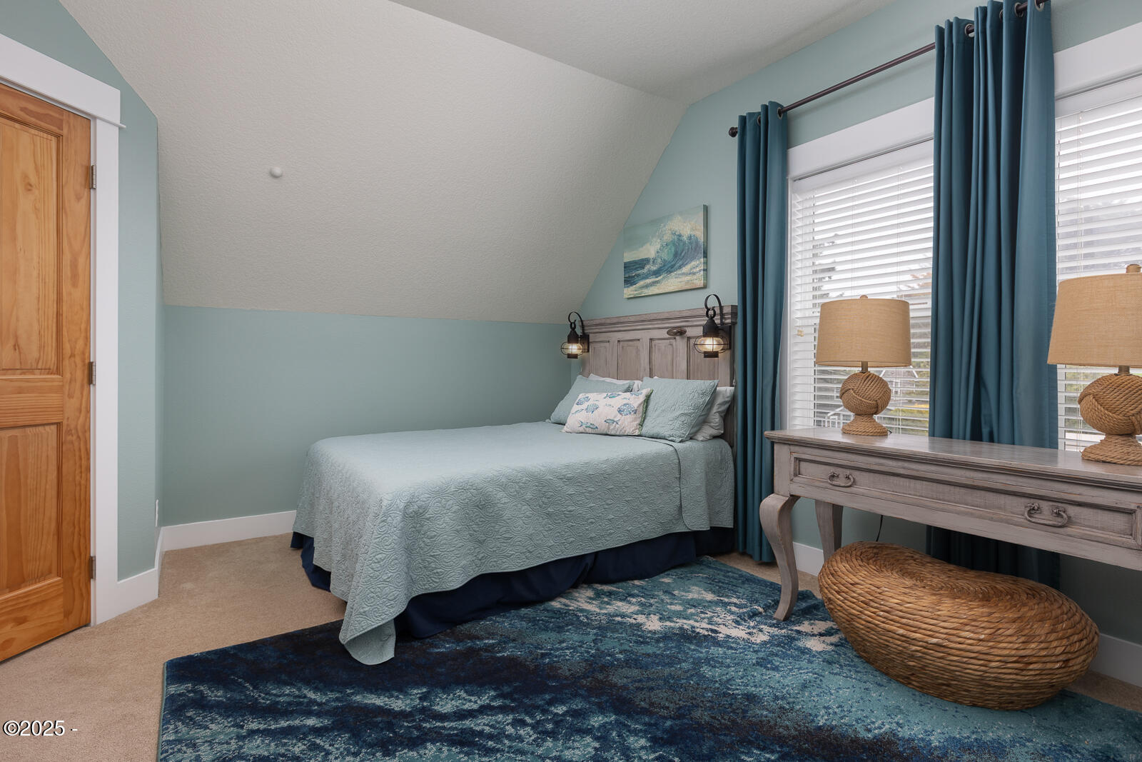 2781 SW Coast Avenue