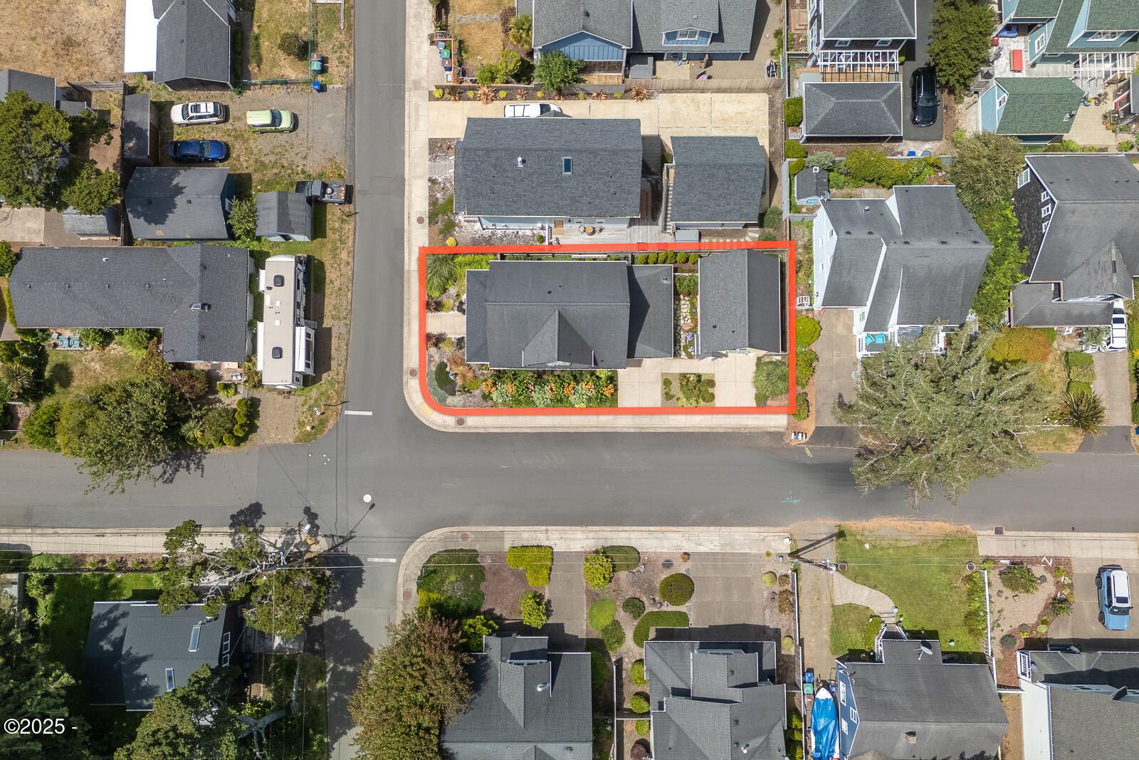 2781 SW Coast Avenue