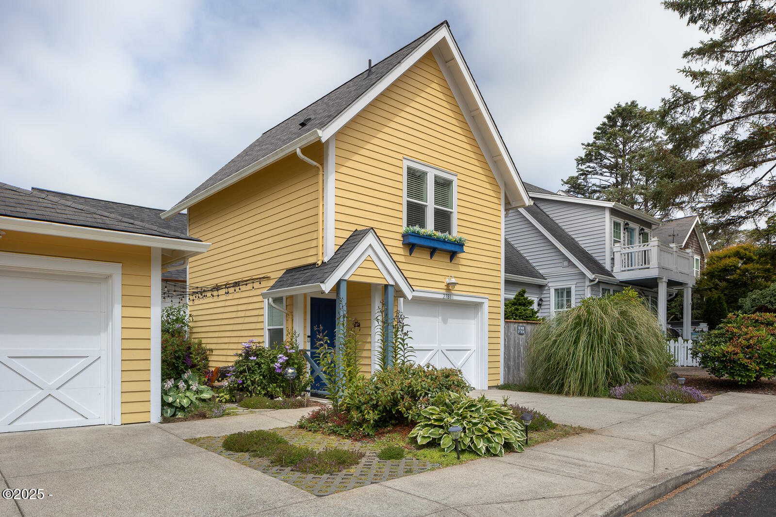 2781 SW Coast Avenue