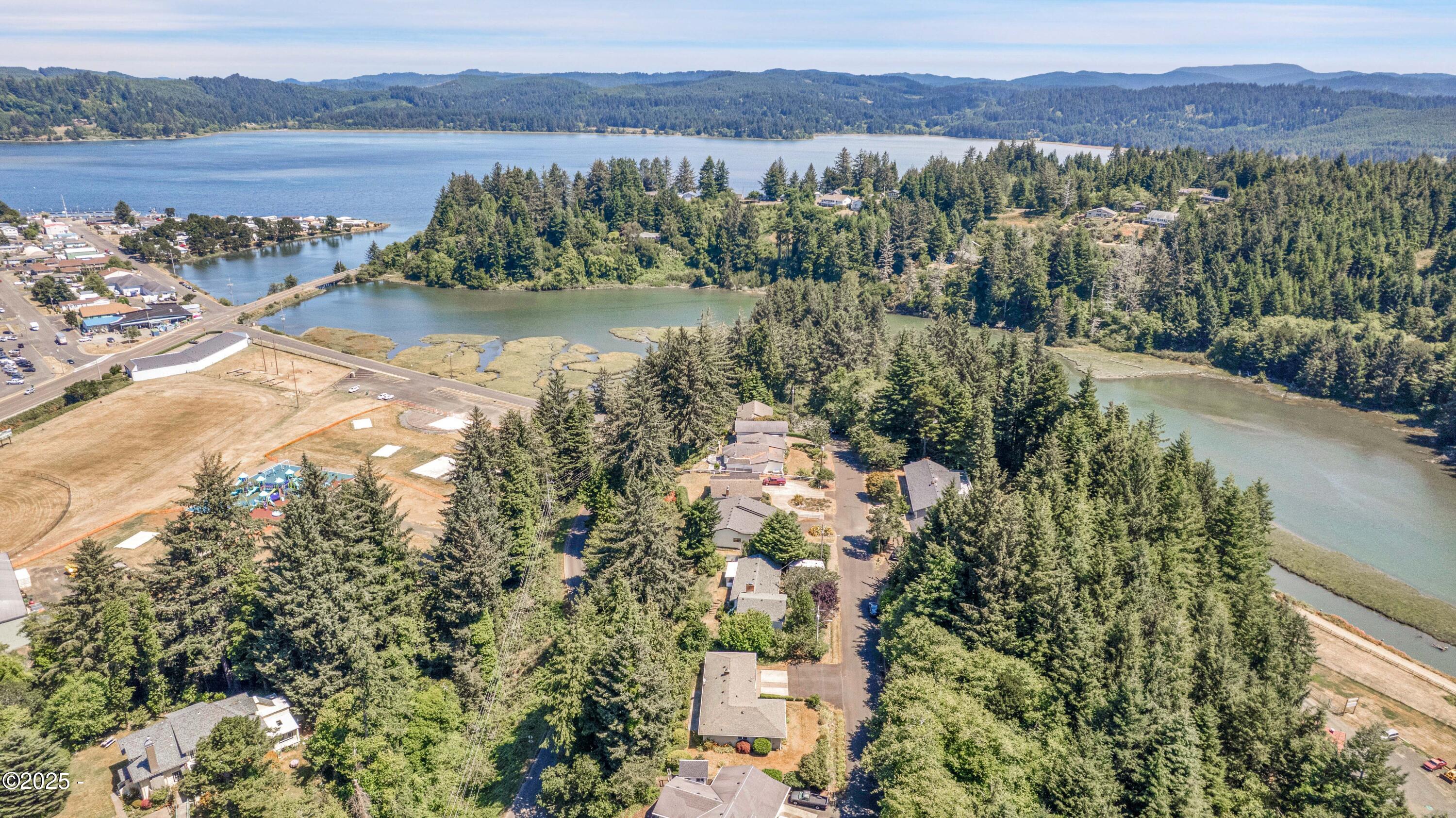 360 NE Edgecliff Drive