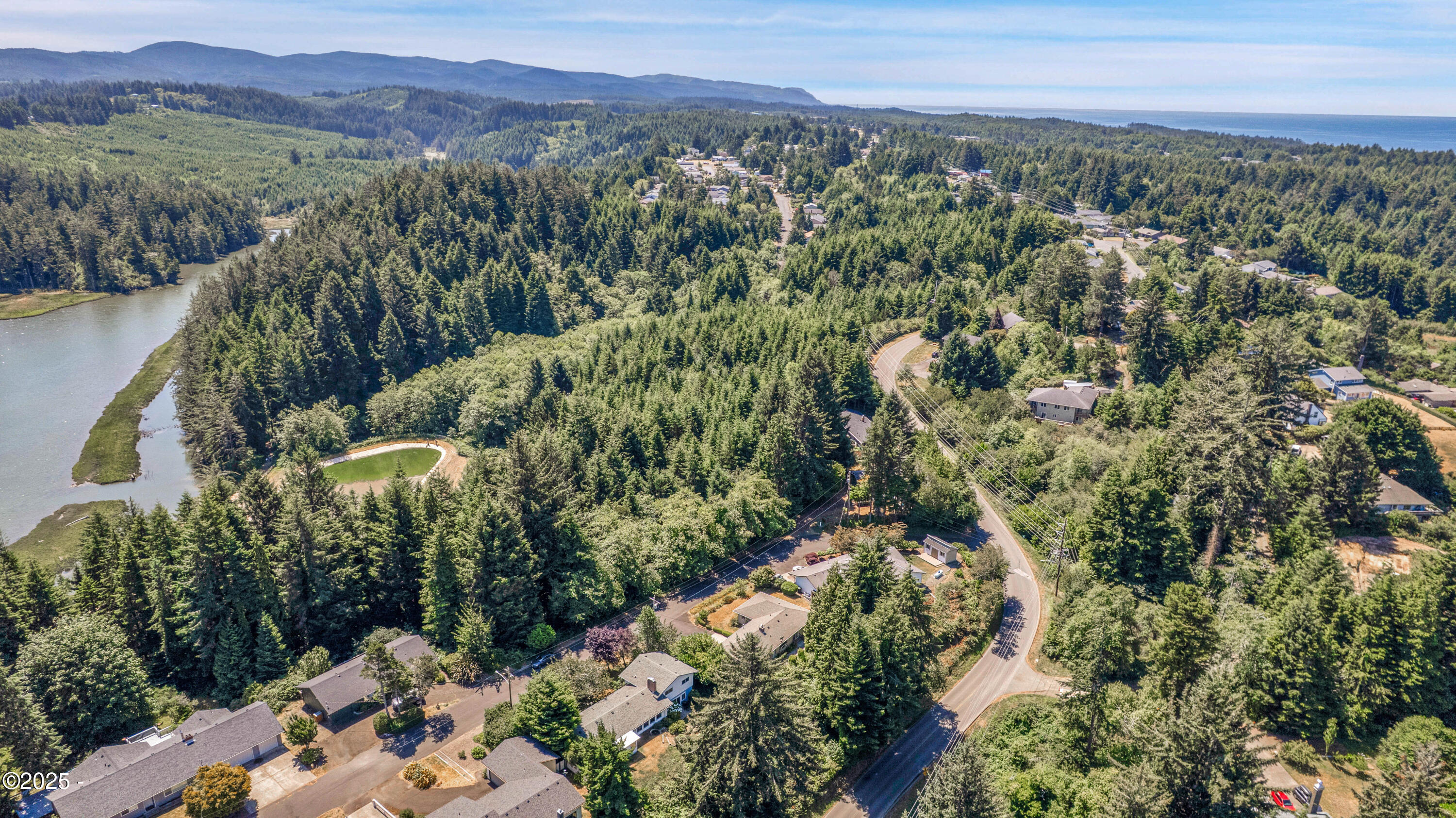 360 NE Edgecliff Drive