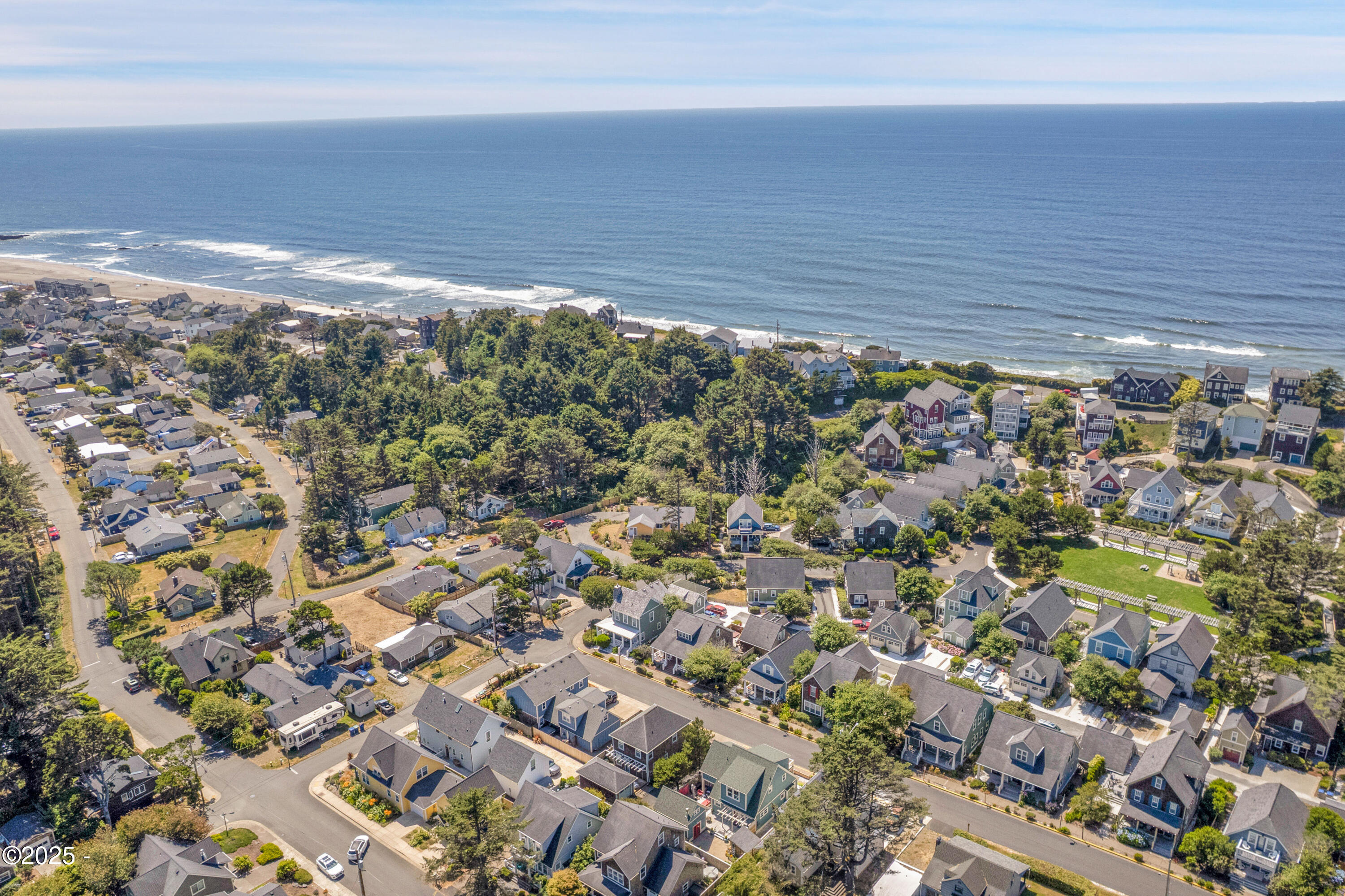 2746 SW Beach Avenue