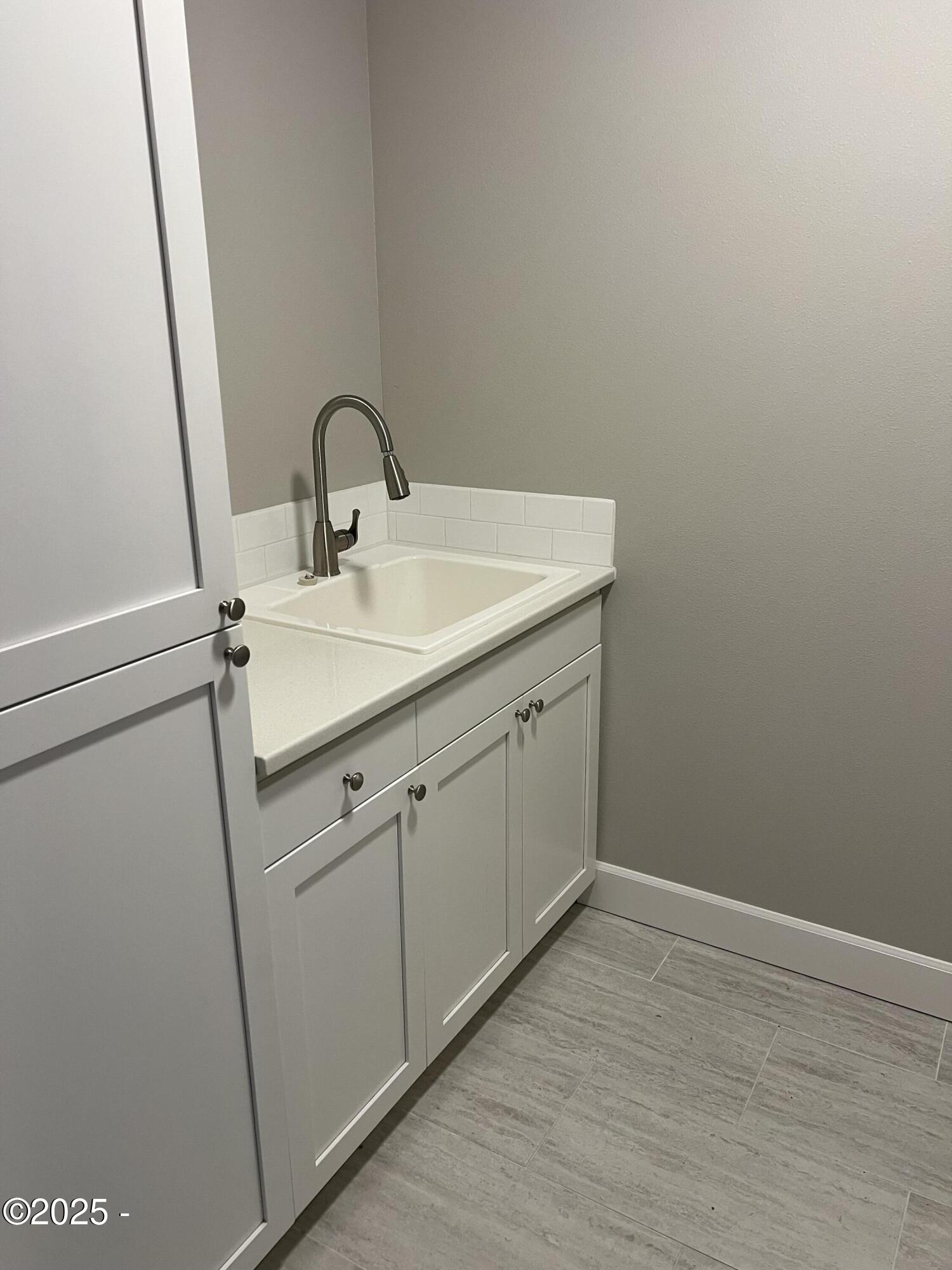 4678 NE Windward Place