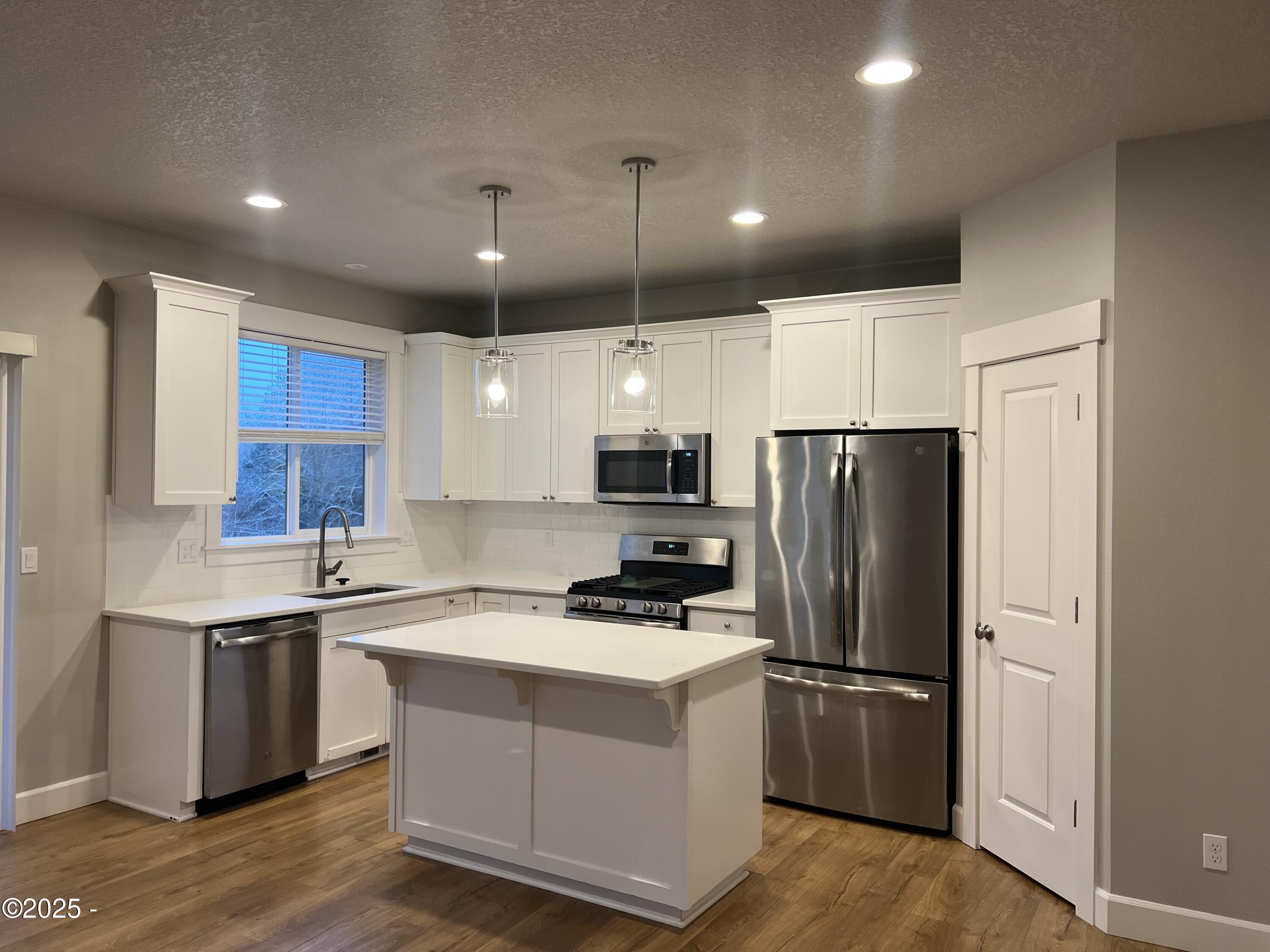 4678 NE Windward Place