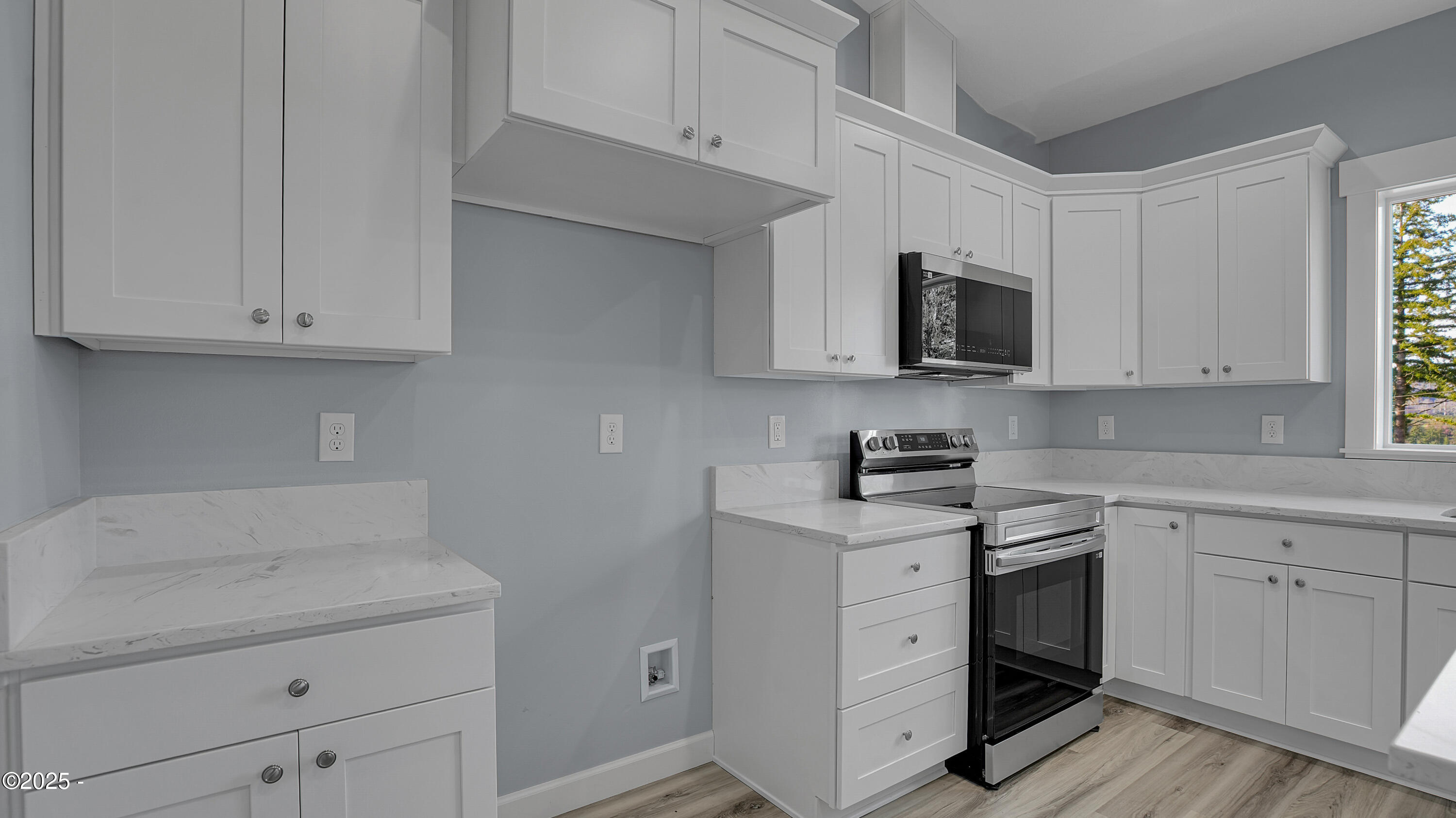 80 N West View Circle