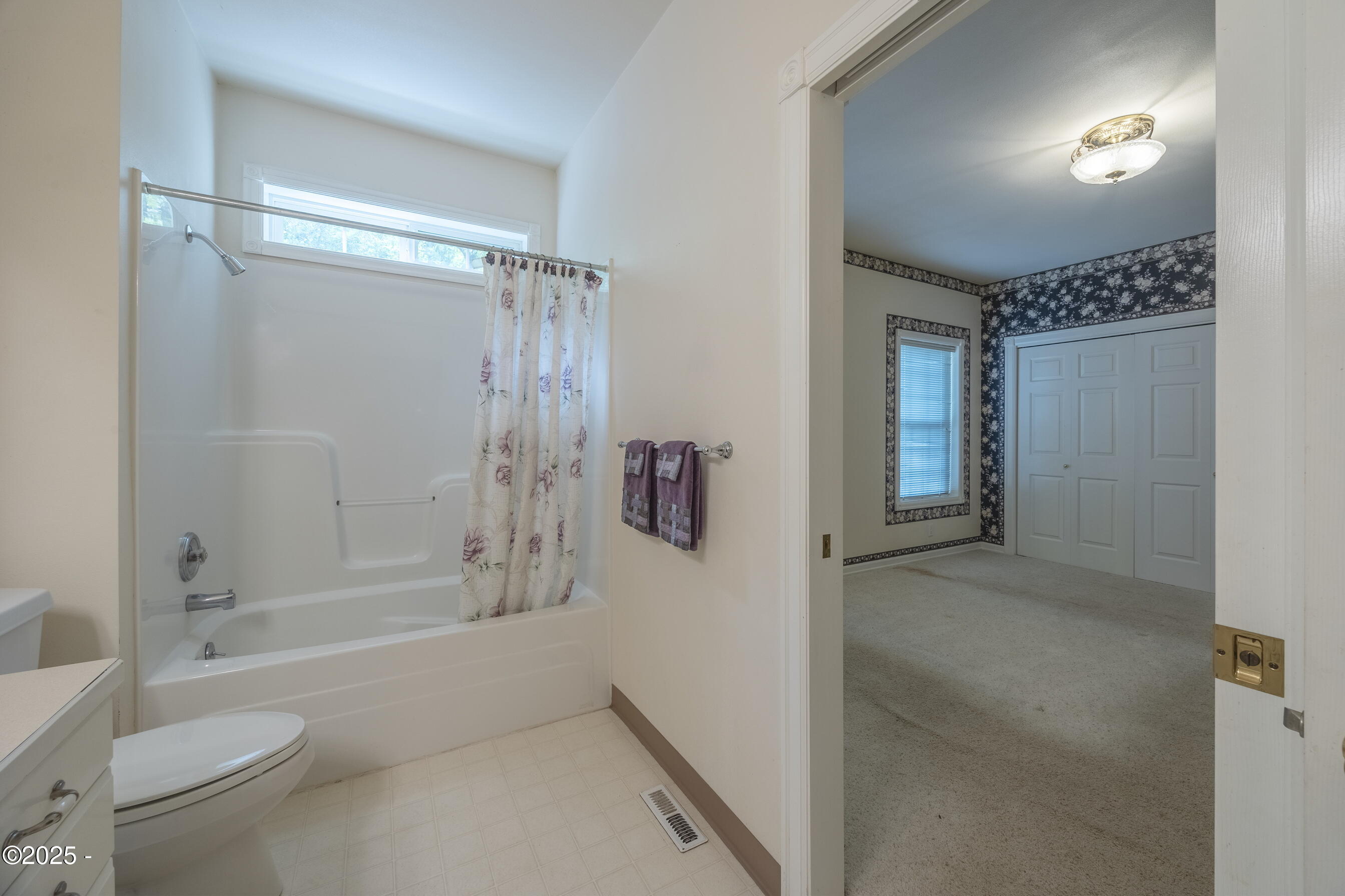 360 N Deerlane Drive