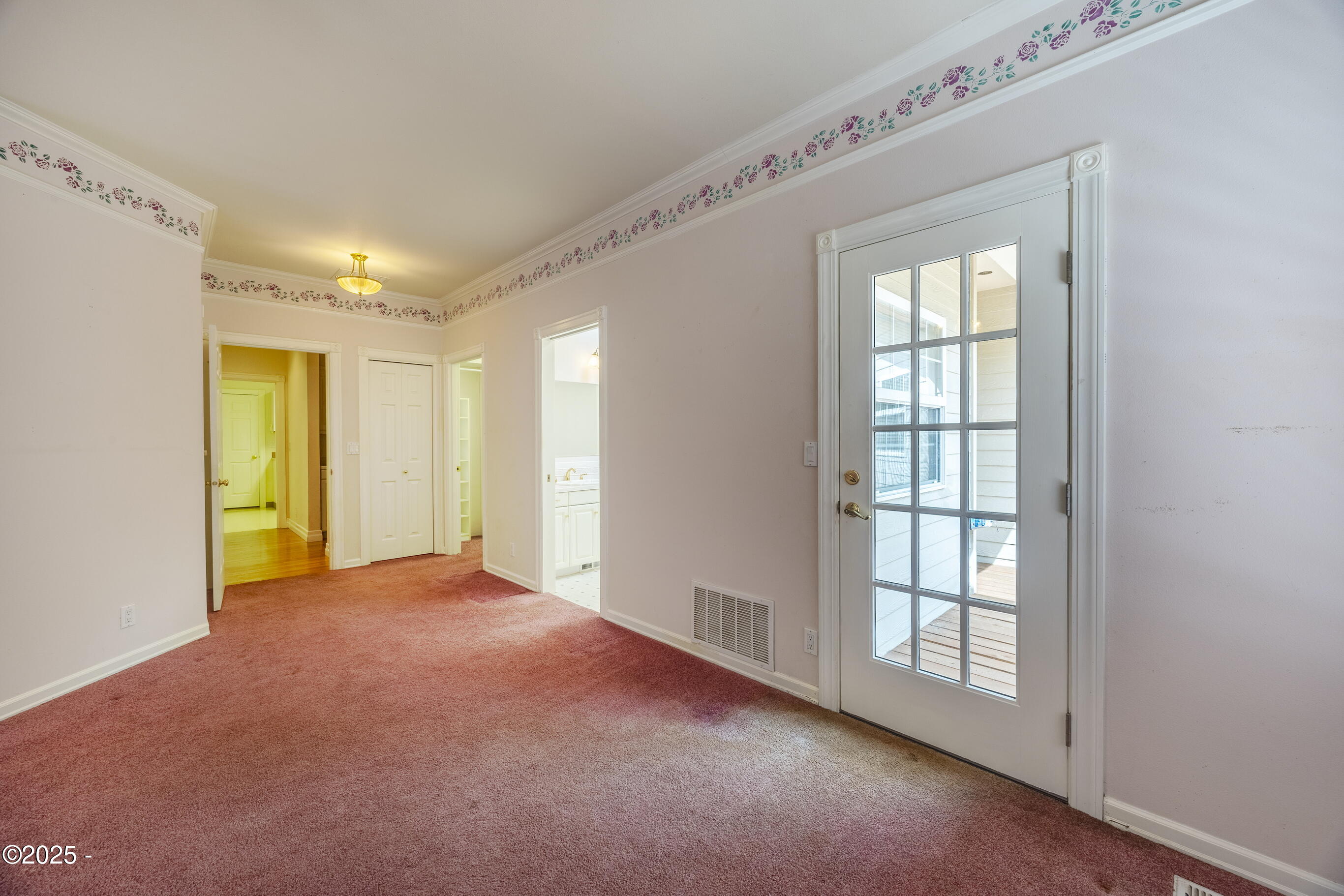 360 N Deerlane Drive