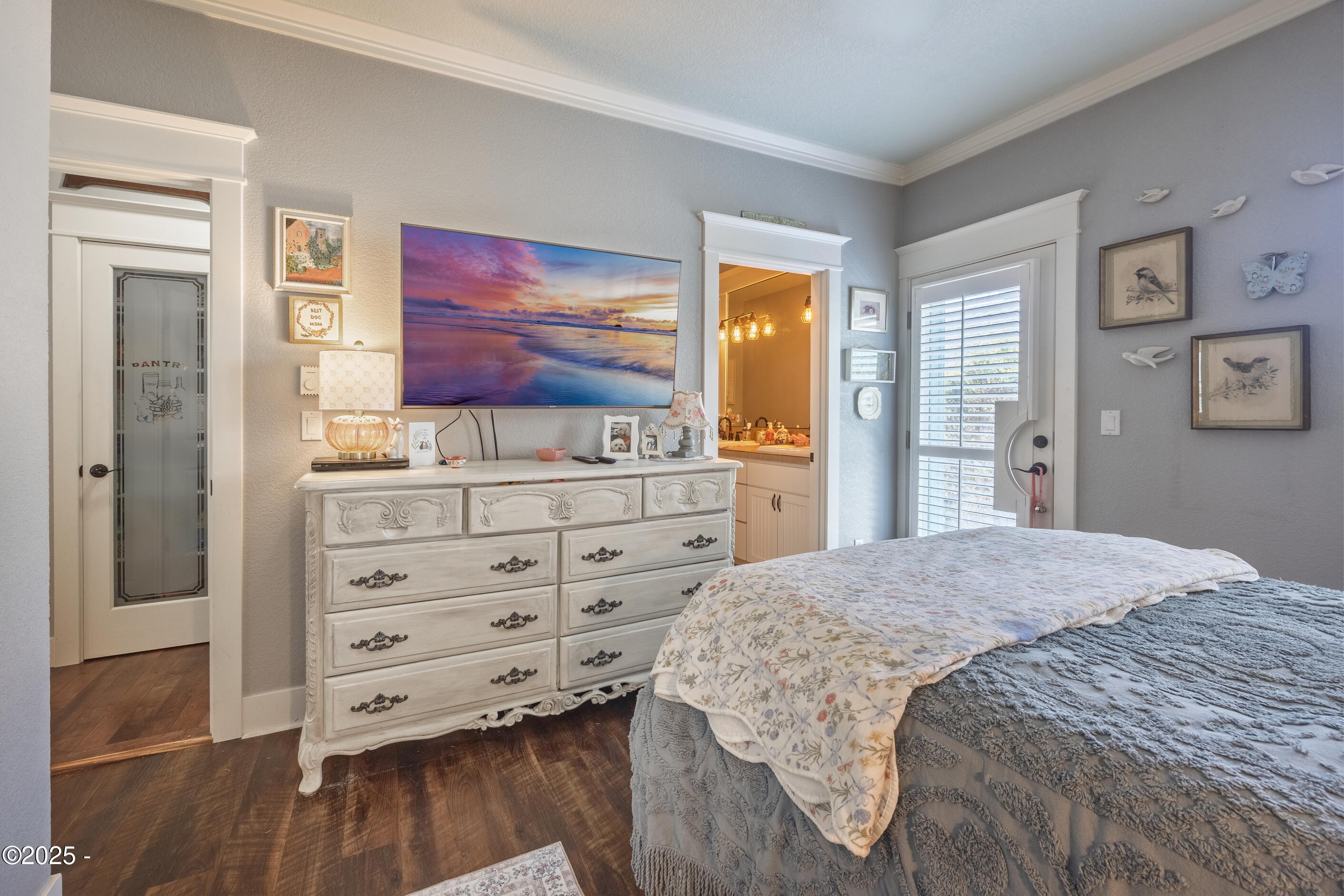 2753 SW Coast Avenue