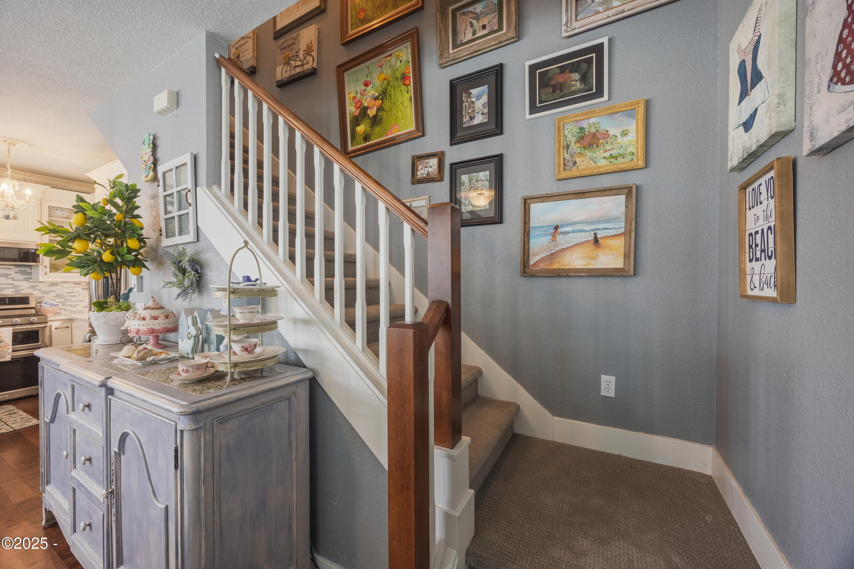 2753 SW Coast Avenue