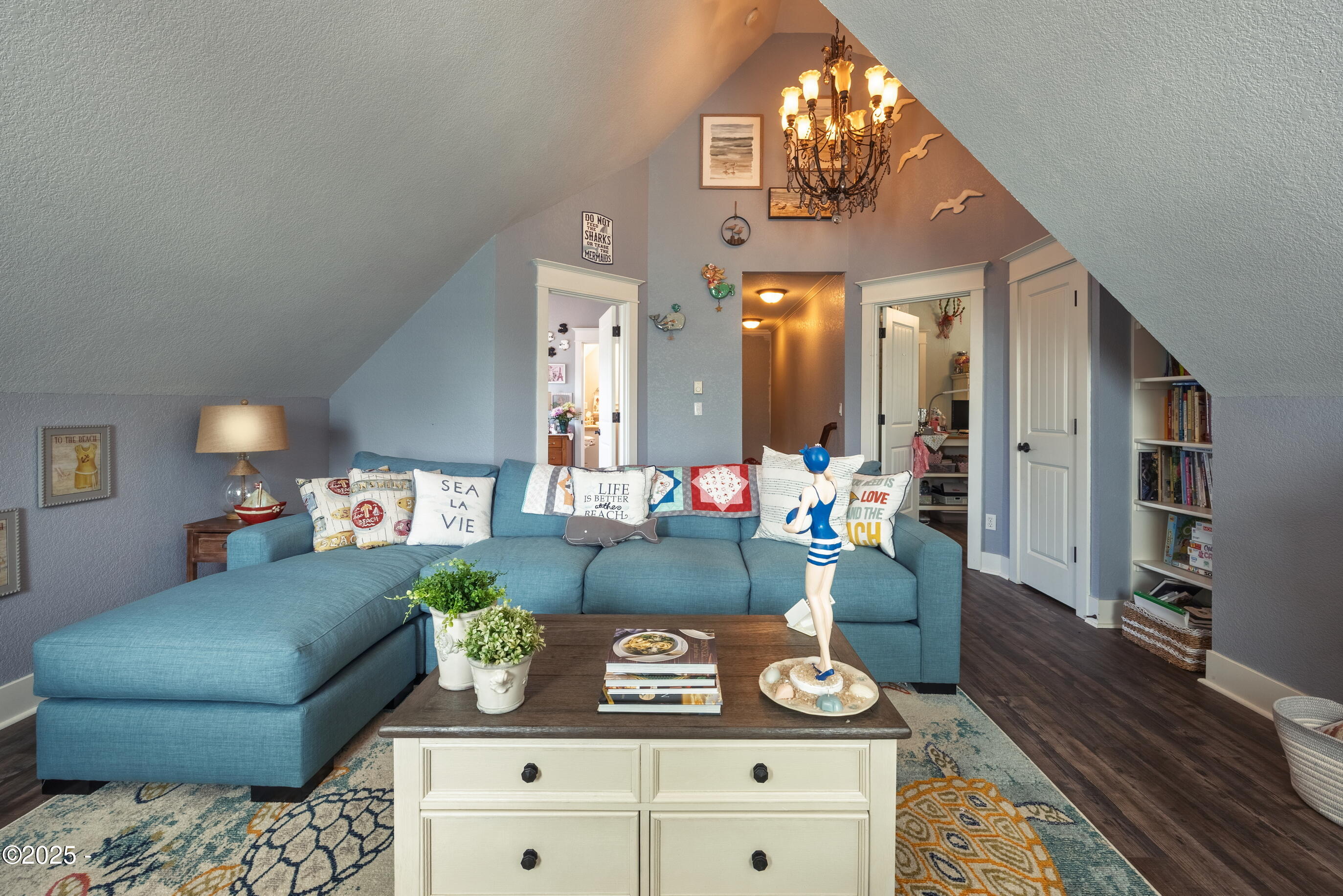 2753 SW Coast Avenue