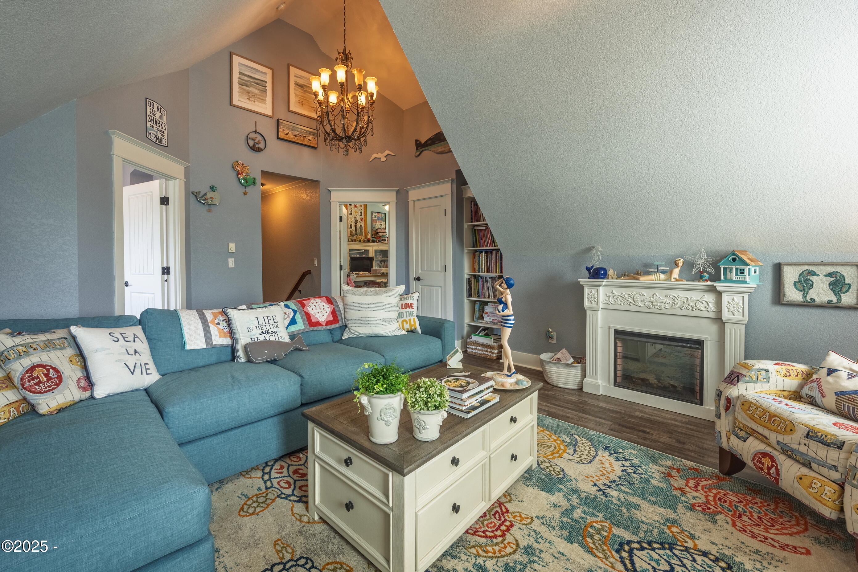 2753 SW Coast Avenue