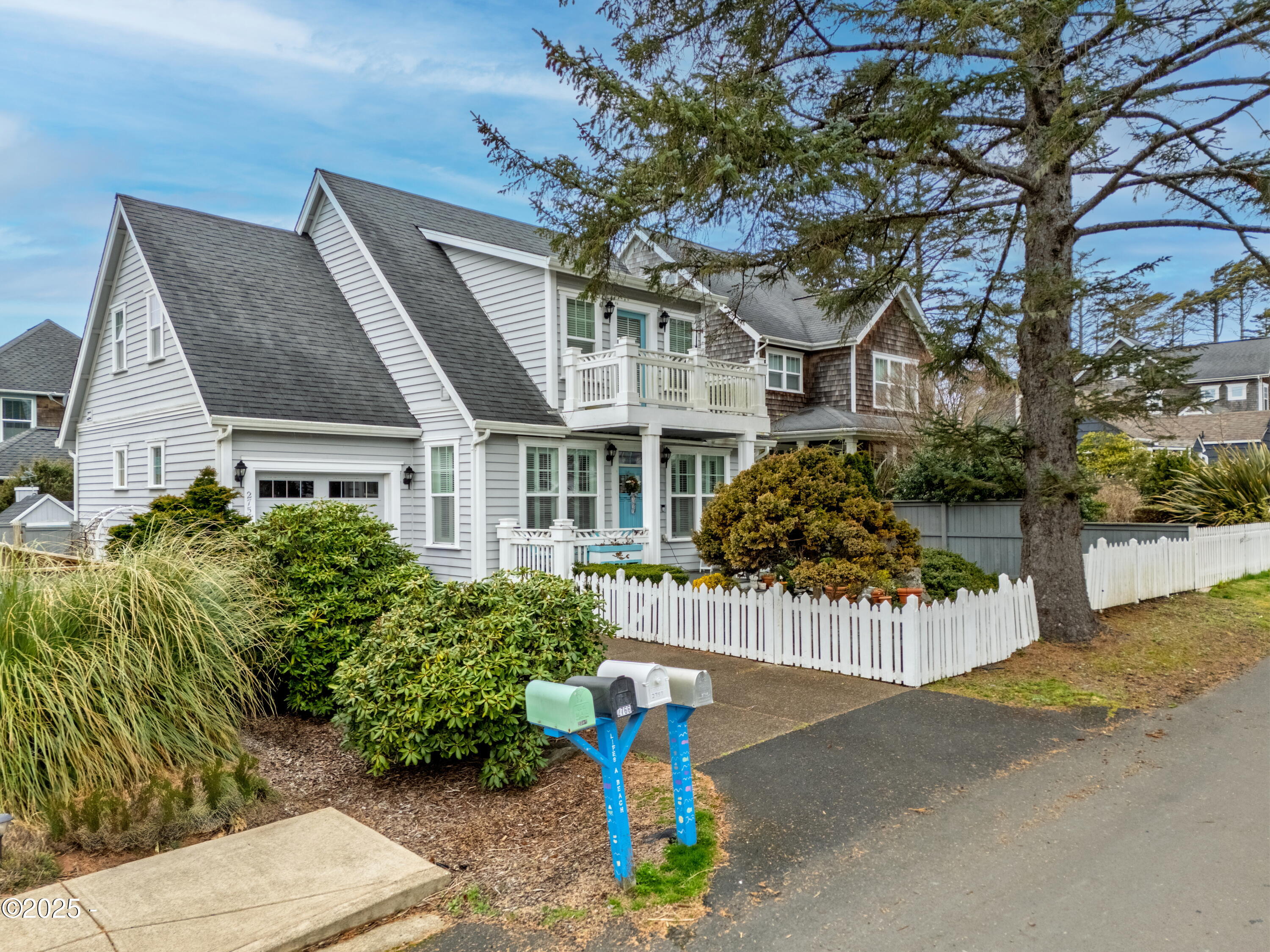 2753 SW Coast Avenue