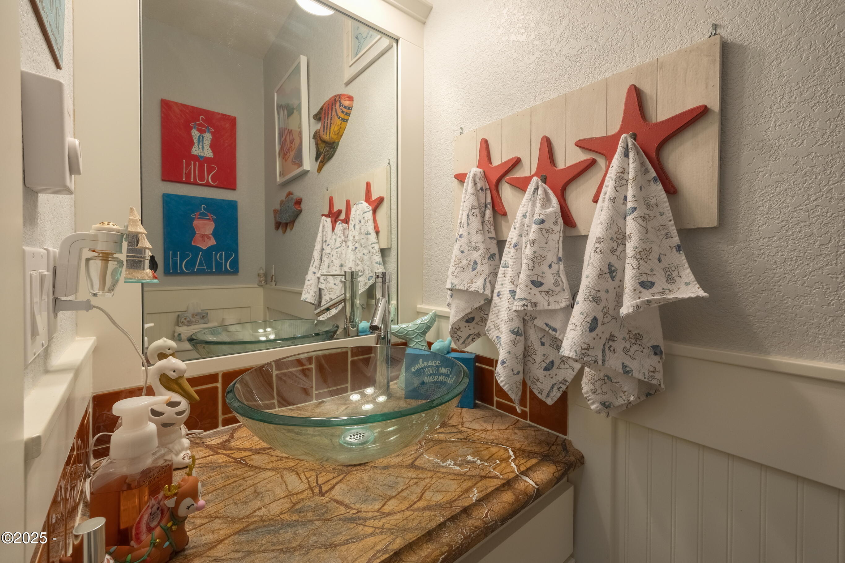 2753 SW Coast Avenue