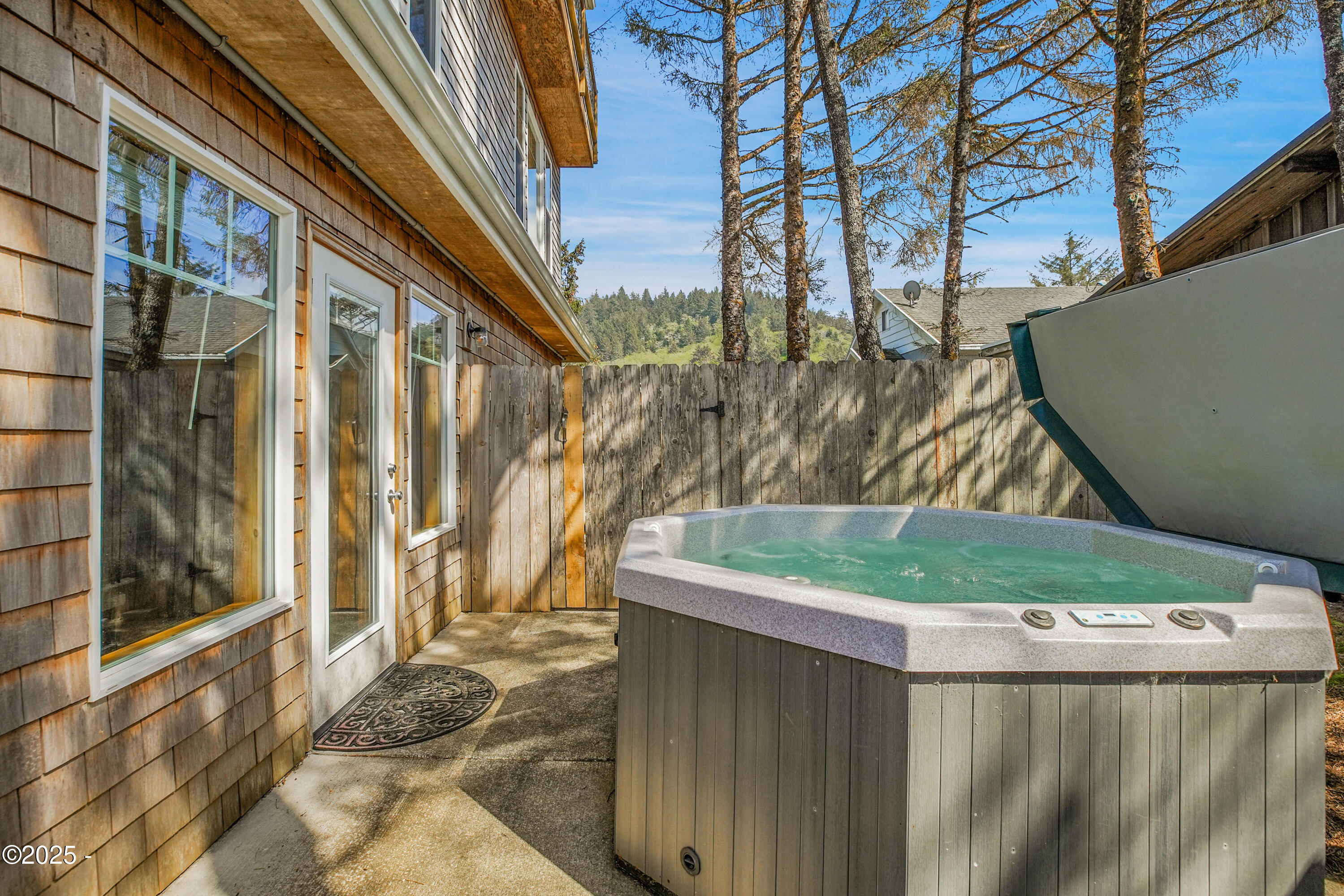 4365 Sheridan Avenue