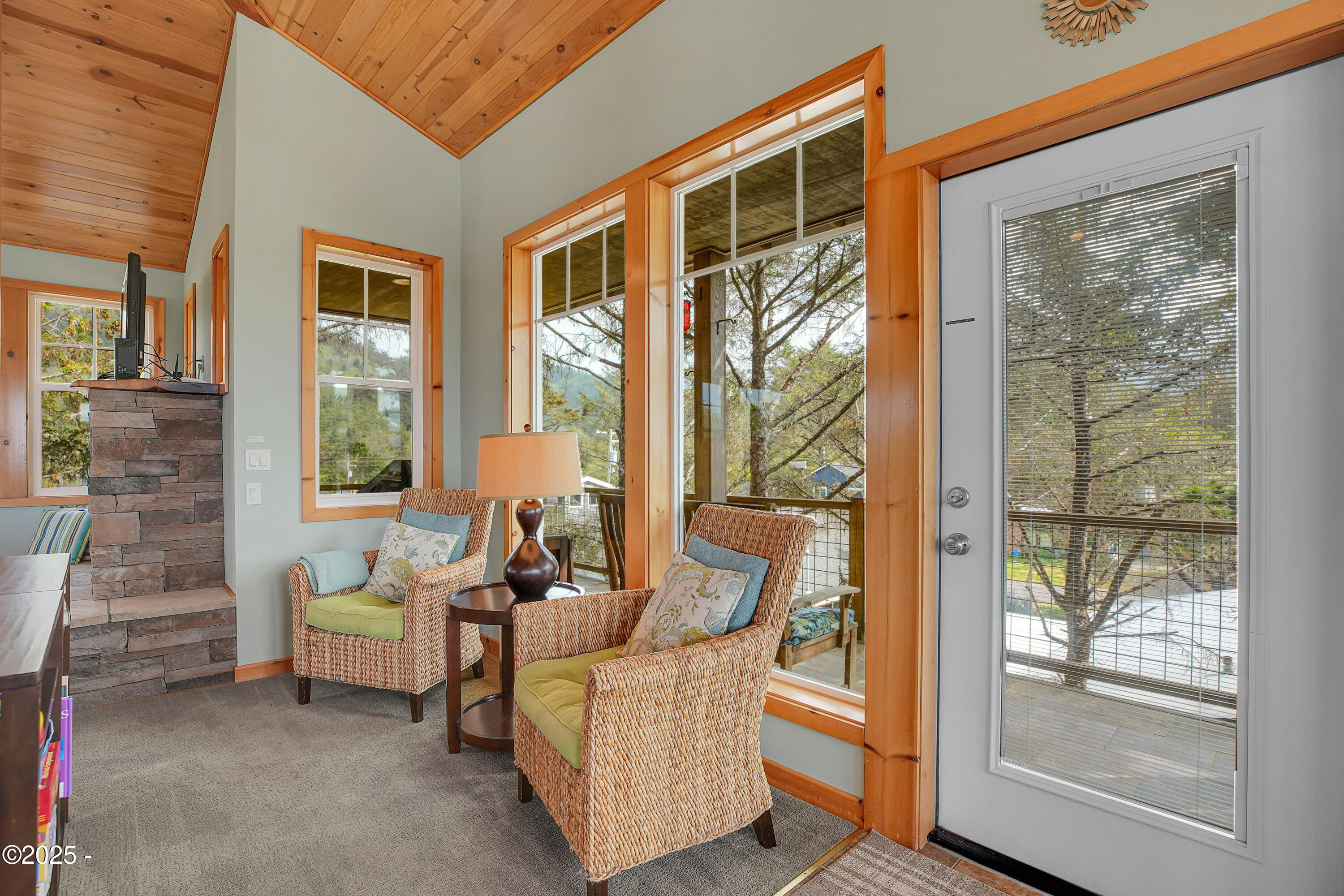 4365 Sheridan Avenue