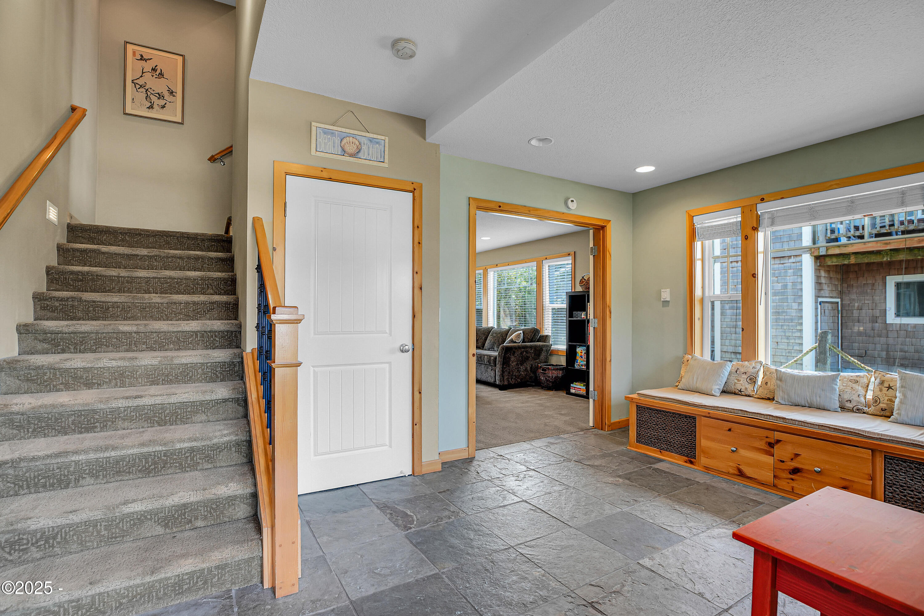 4365 Sheridan Avenue