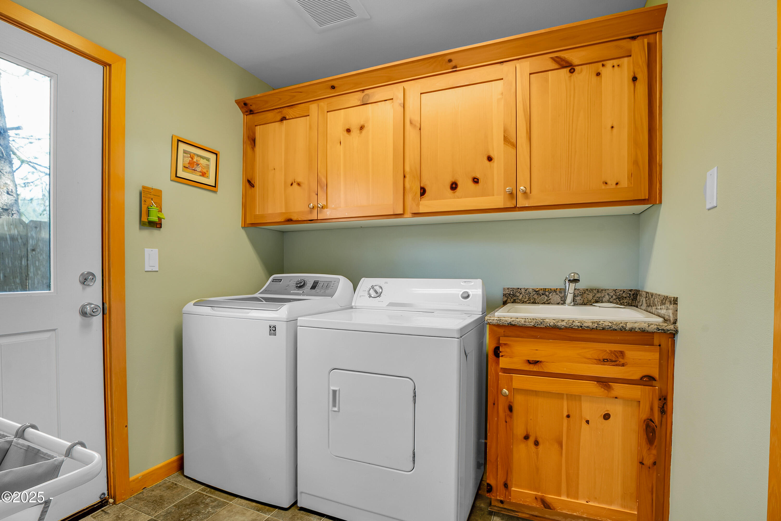 4365 Sheridan Avenue