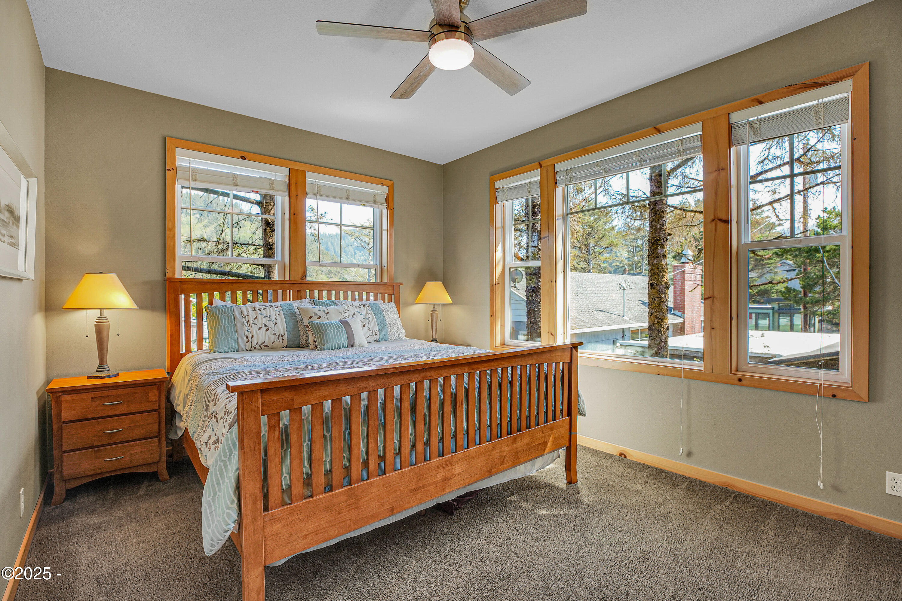 4365 Sheridan Avenue