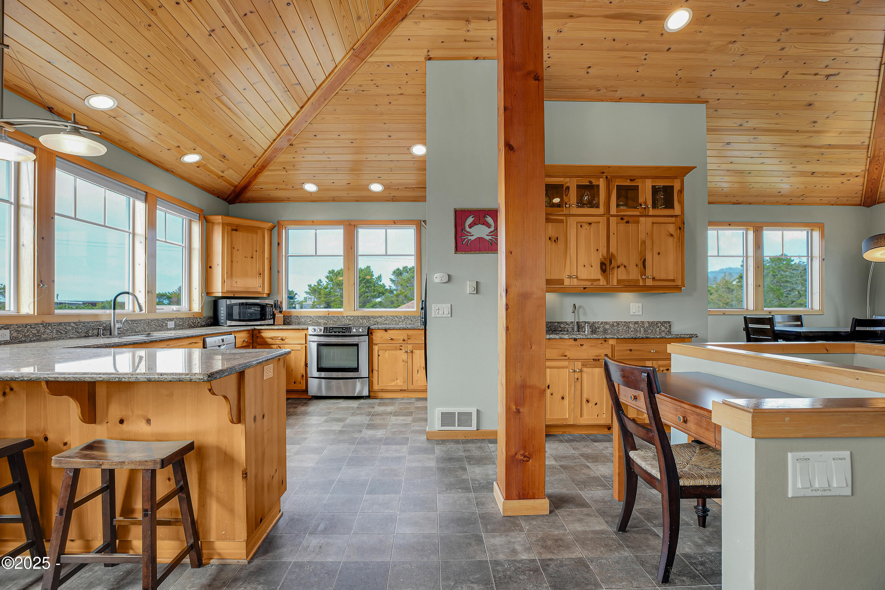 4365 Sheridan Avenue