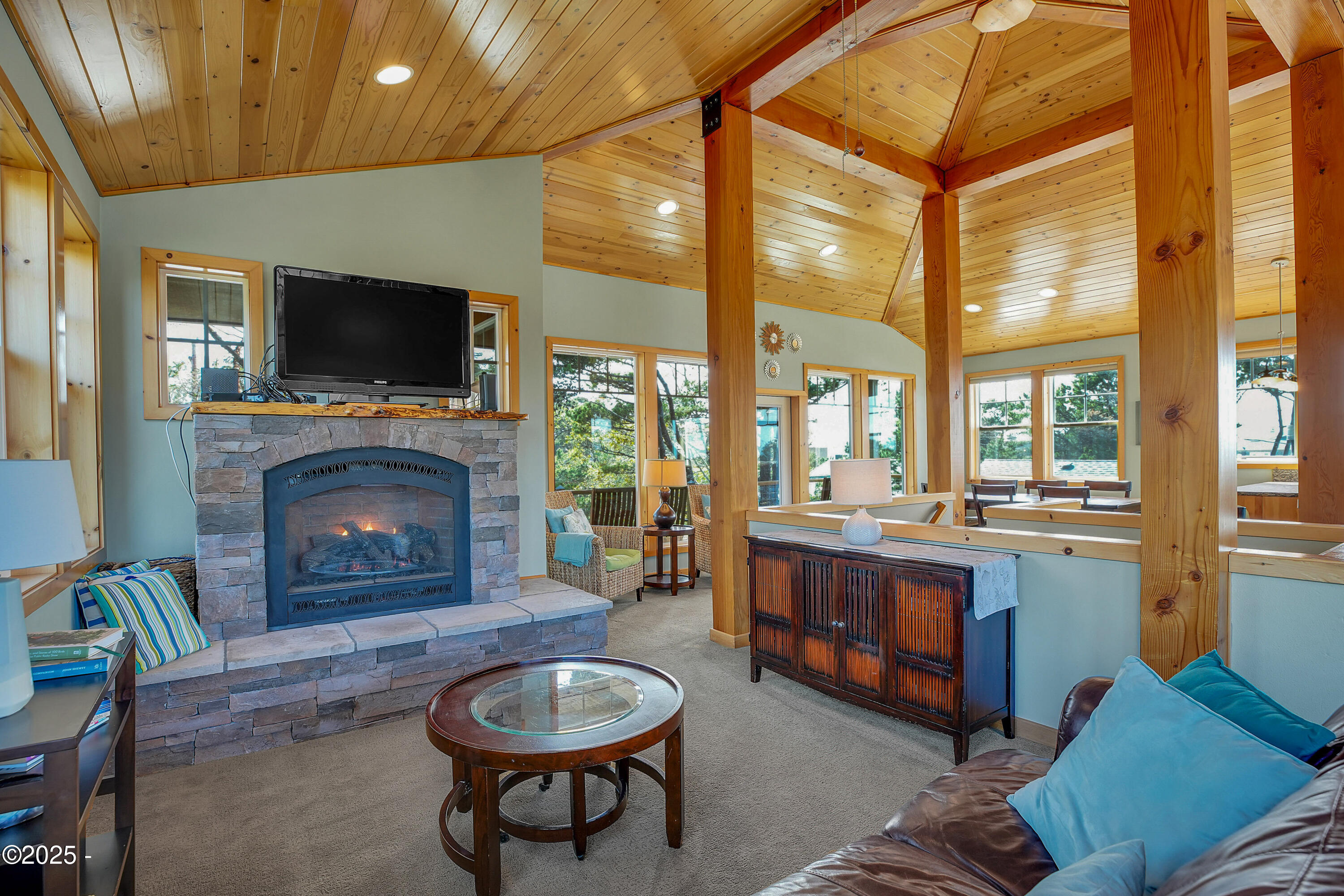 4365 Sheridan Avenue