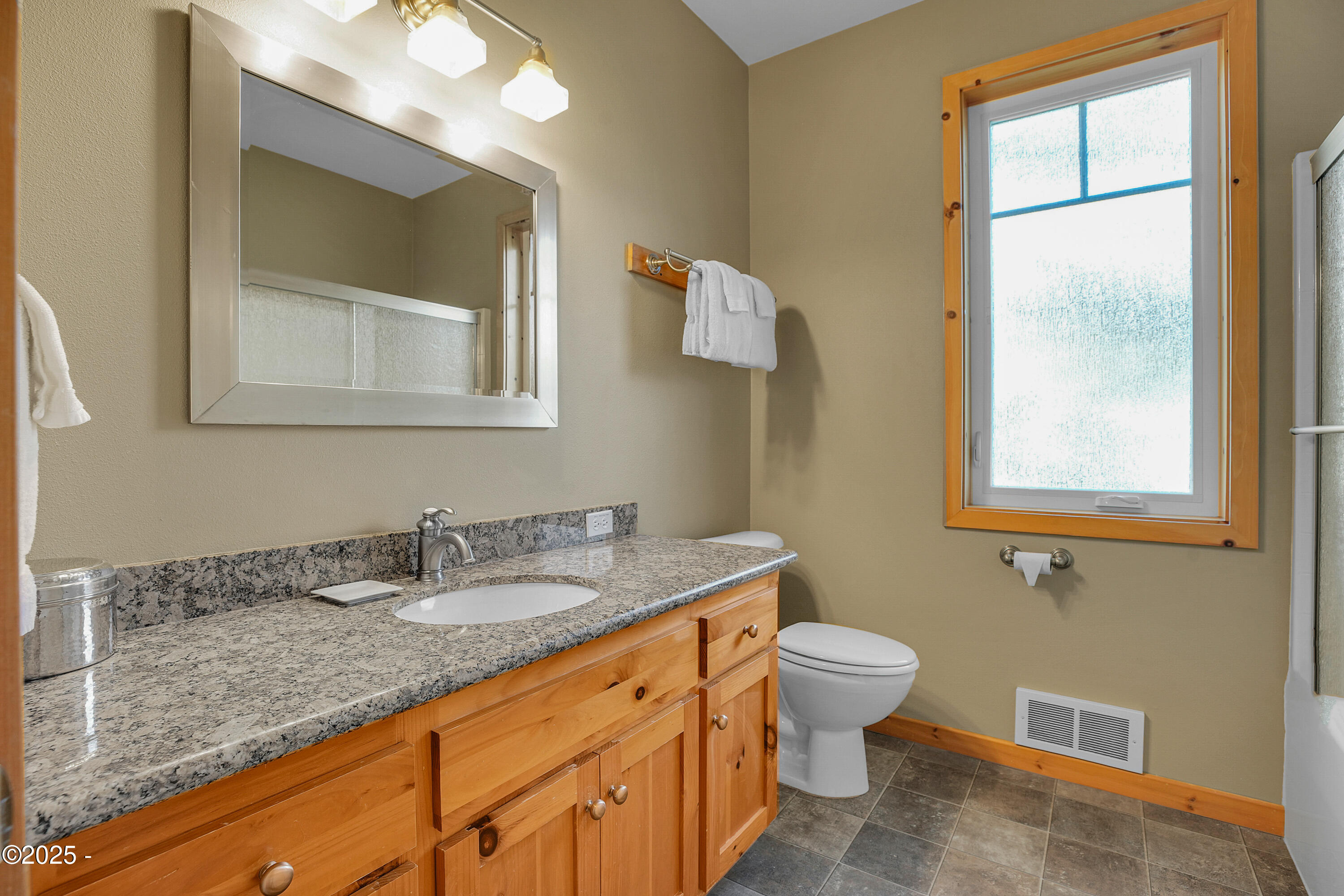 4365 Sheridan Avenue