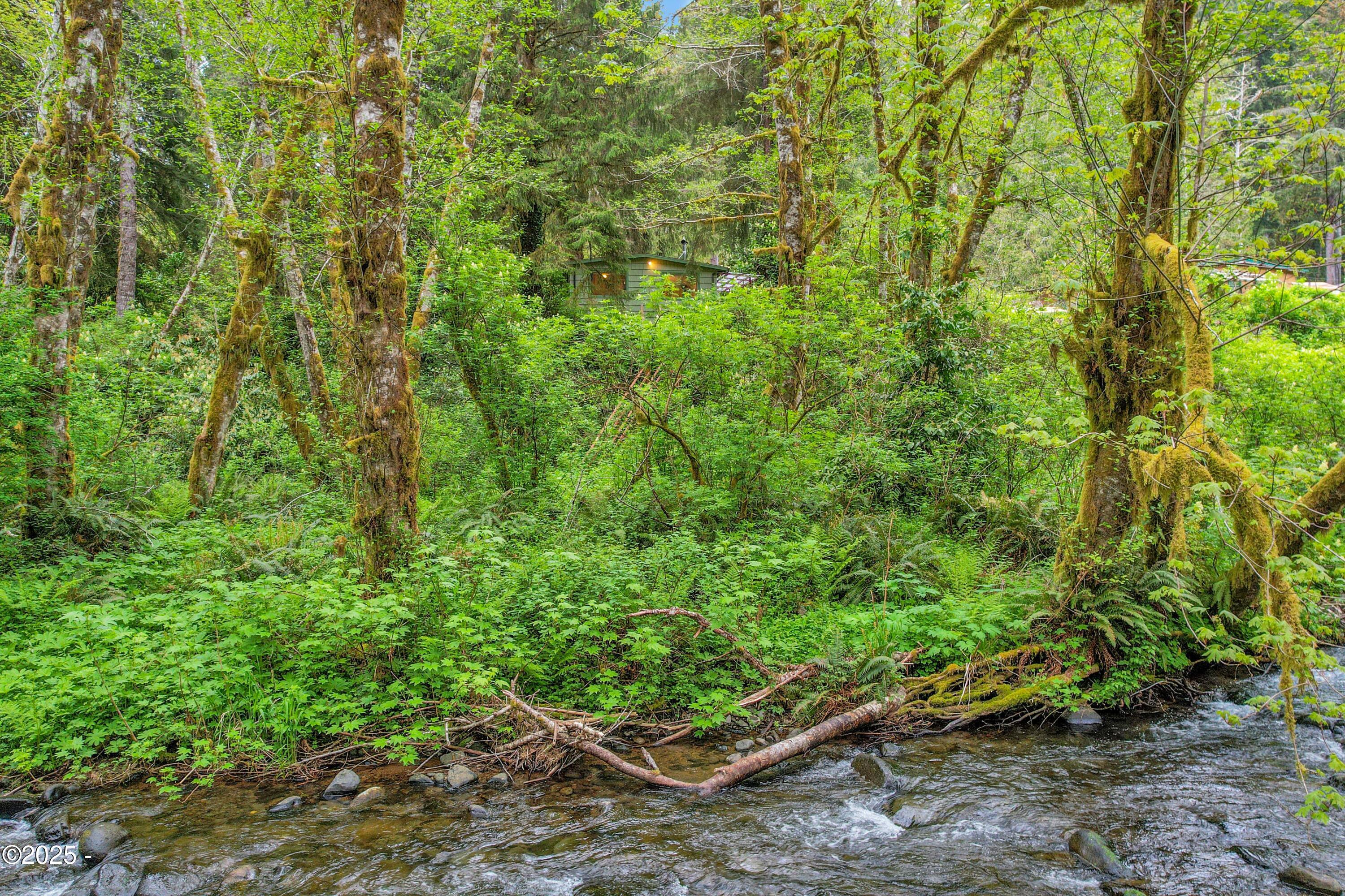 230 N New Bridge Road