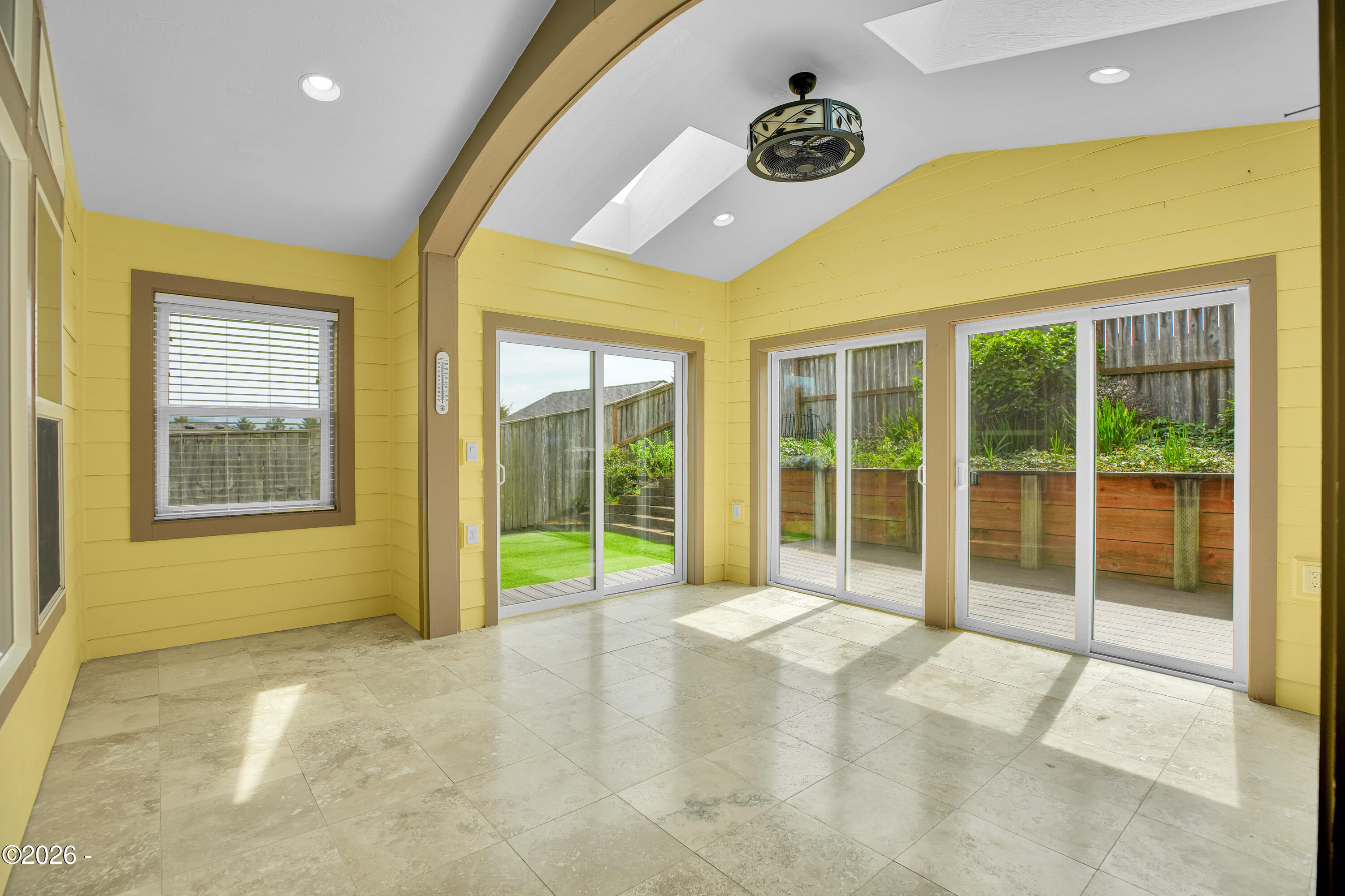 2624 NE 55th Place