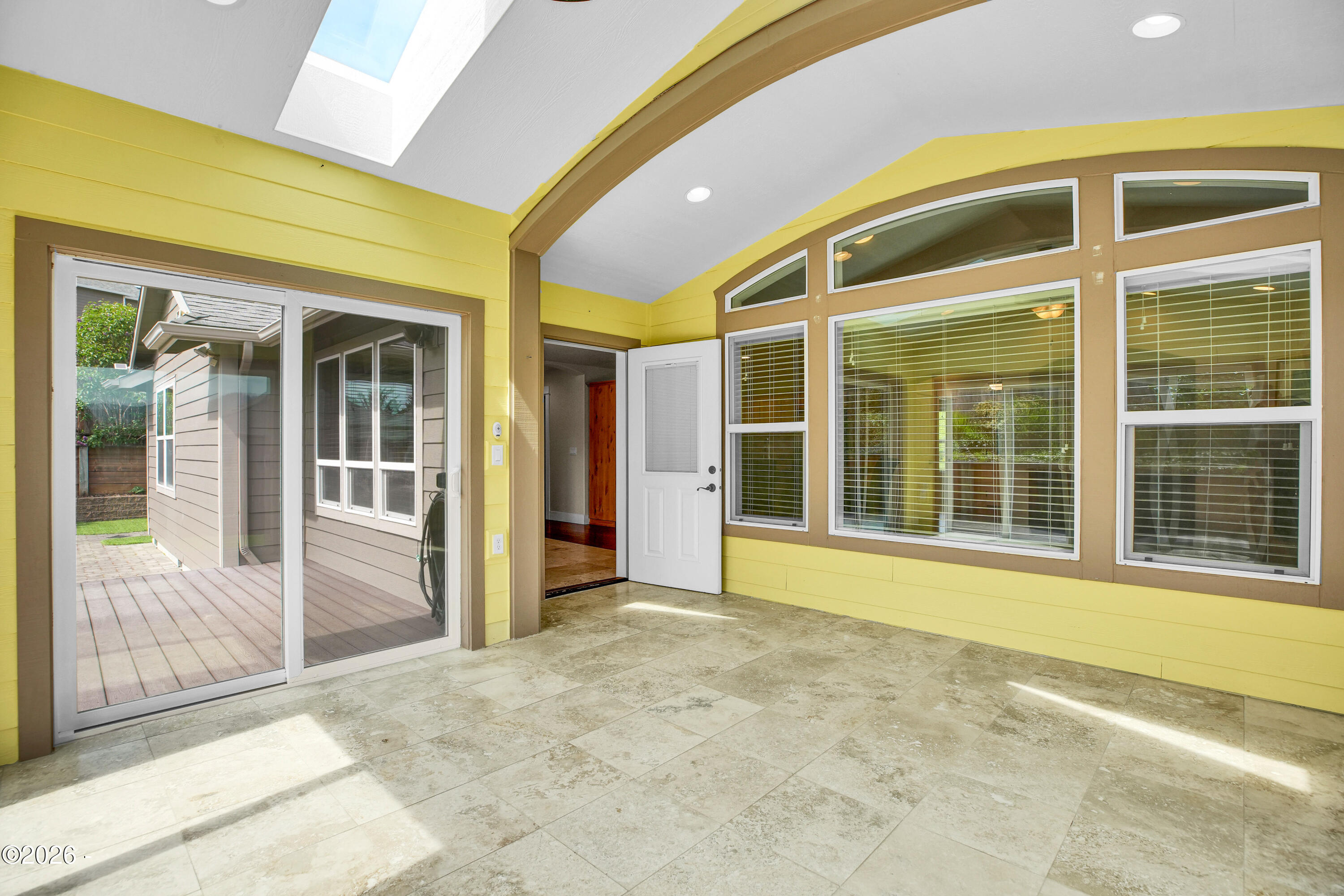2624 NE 55th Place