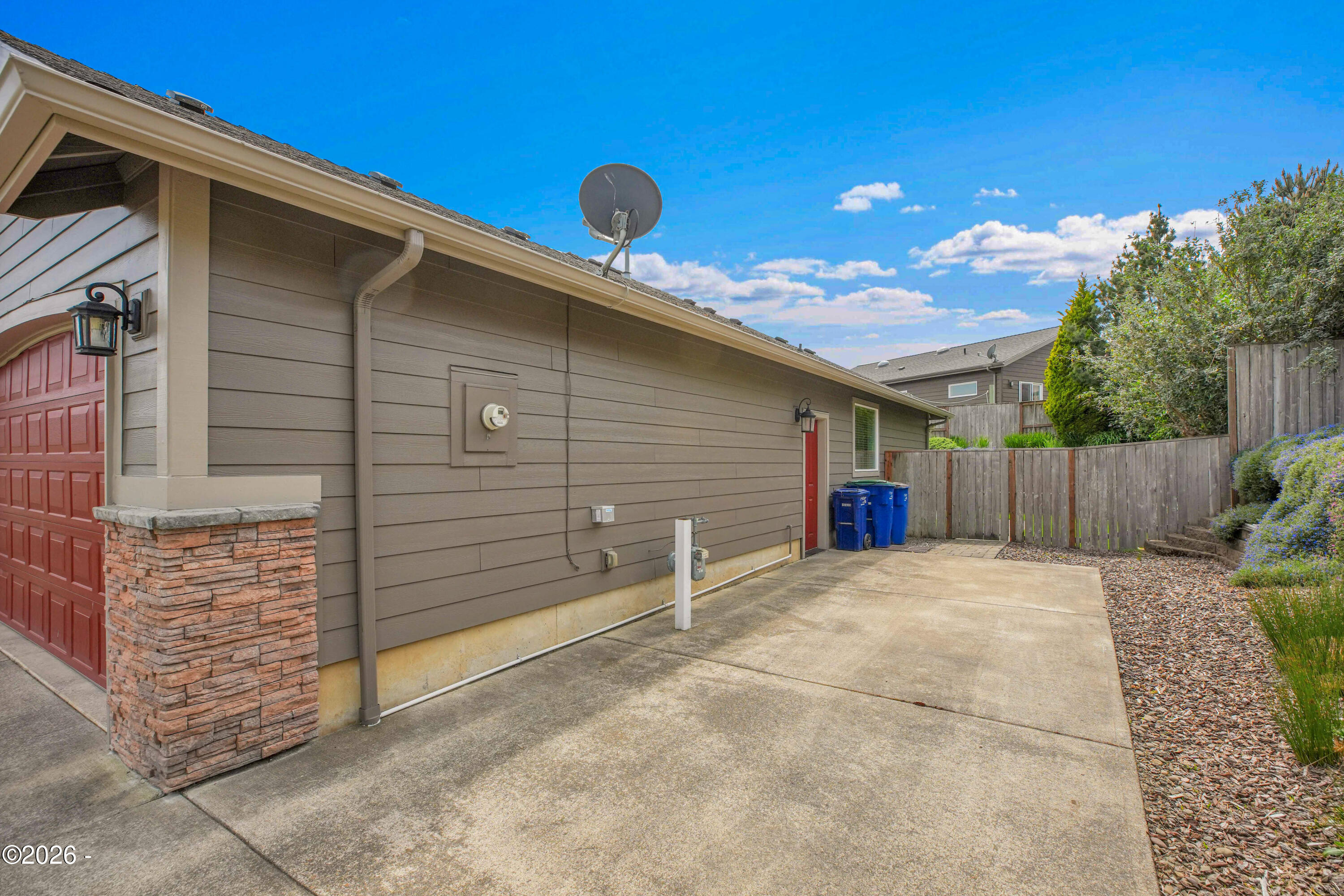 2624 NE 55th Place
