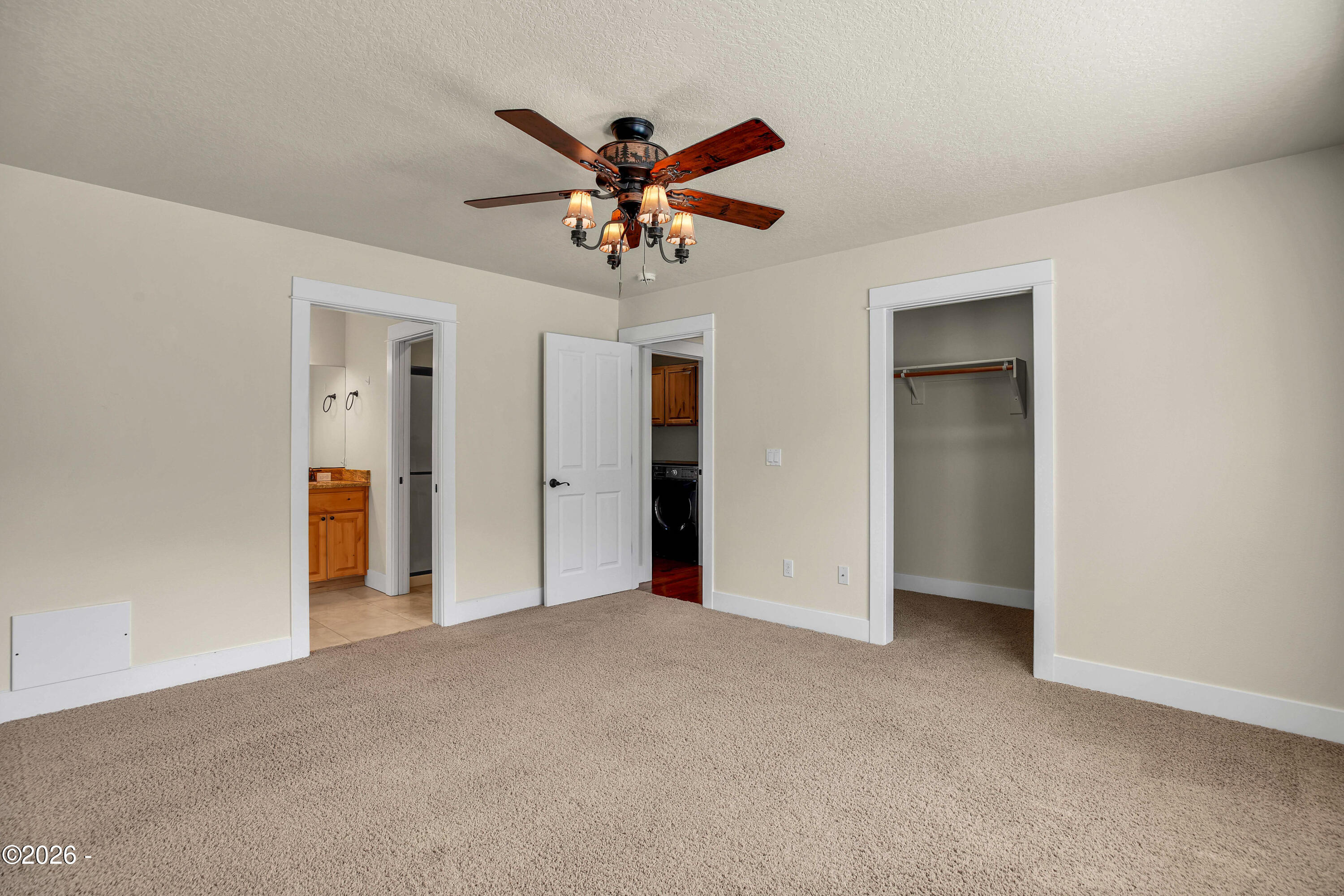2624 NE 55th Place