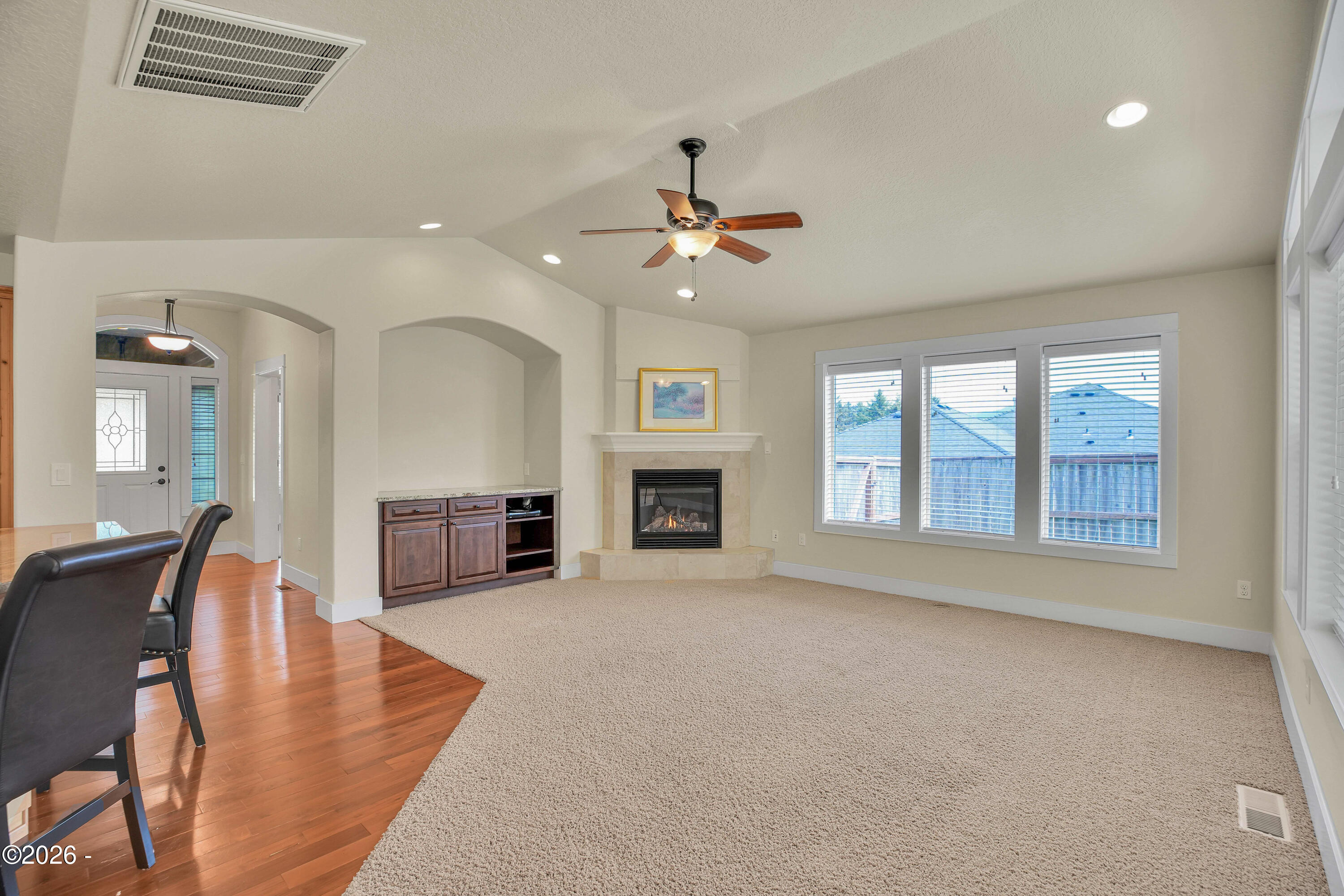 2624 NE 55th Place